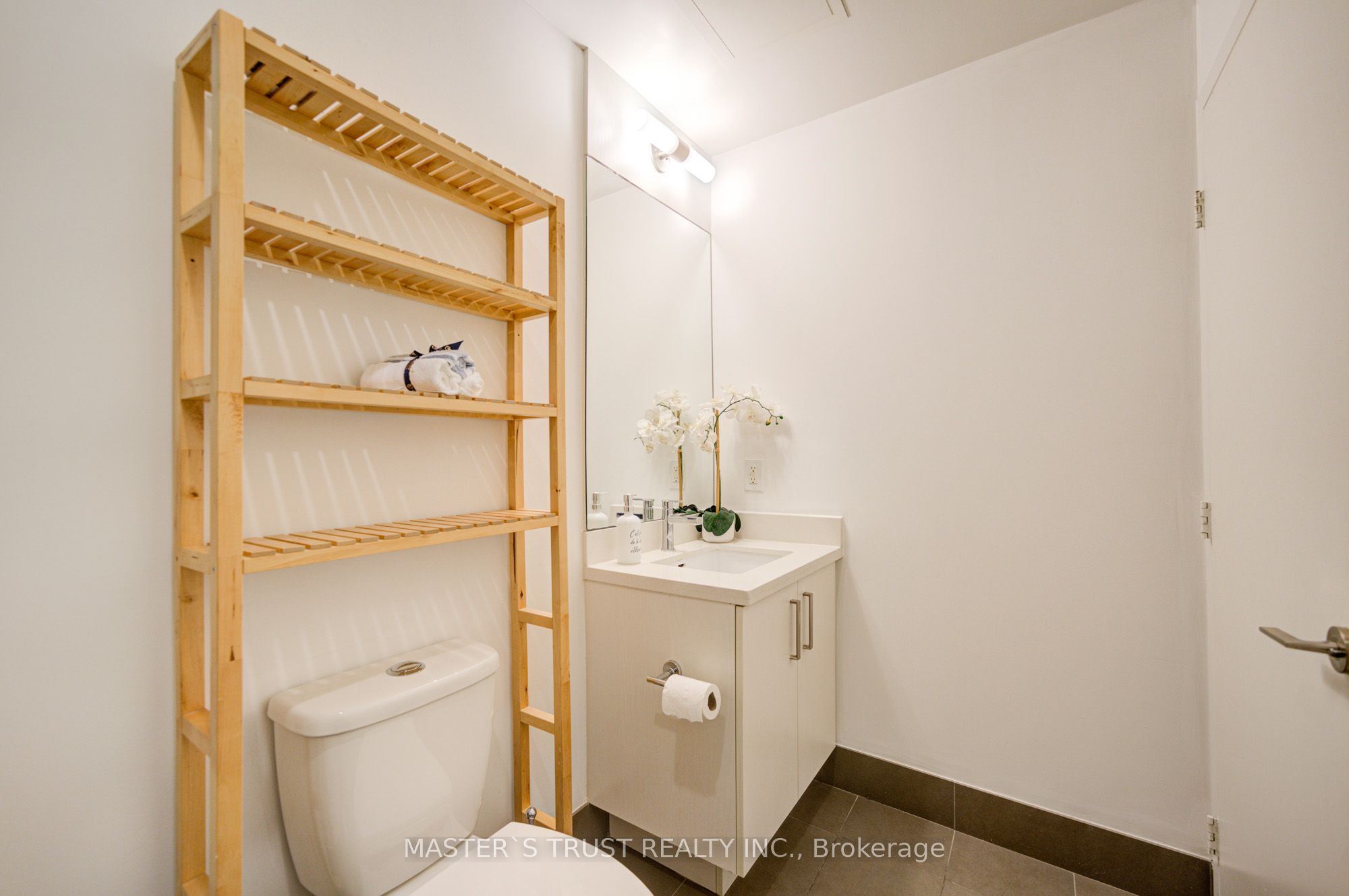 #n101 - 455 Front Street Property Photo 17