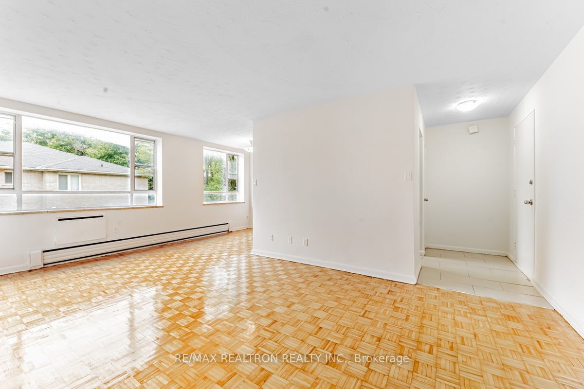 #203 - 2895 Bathurst Street Property Photo
