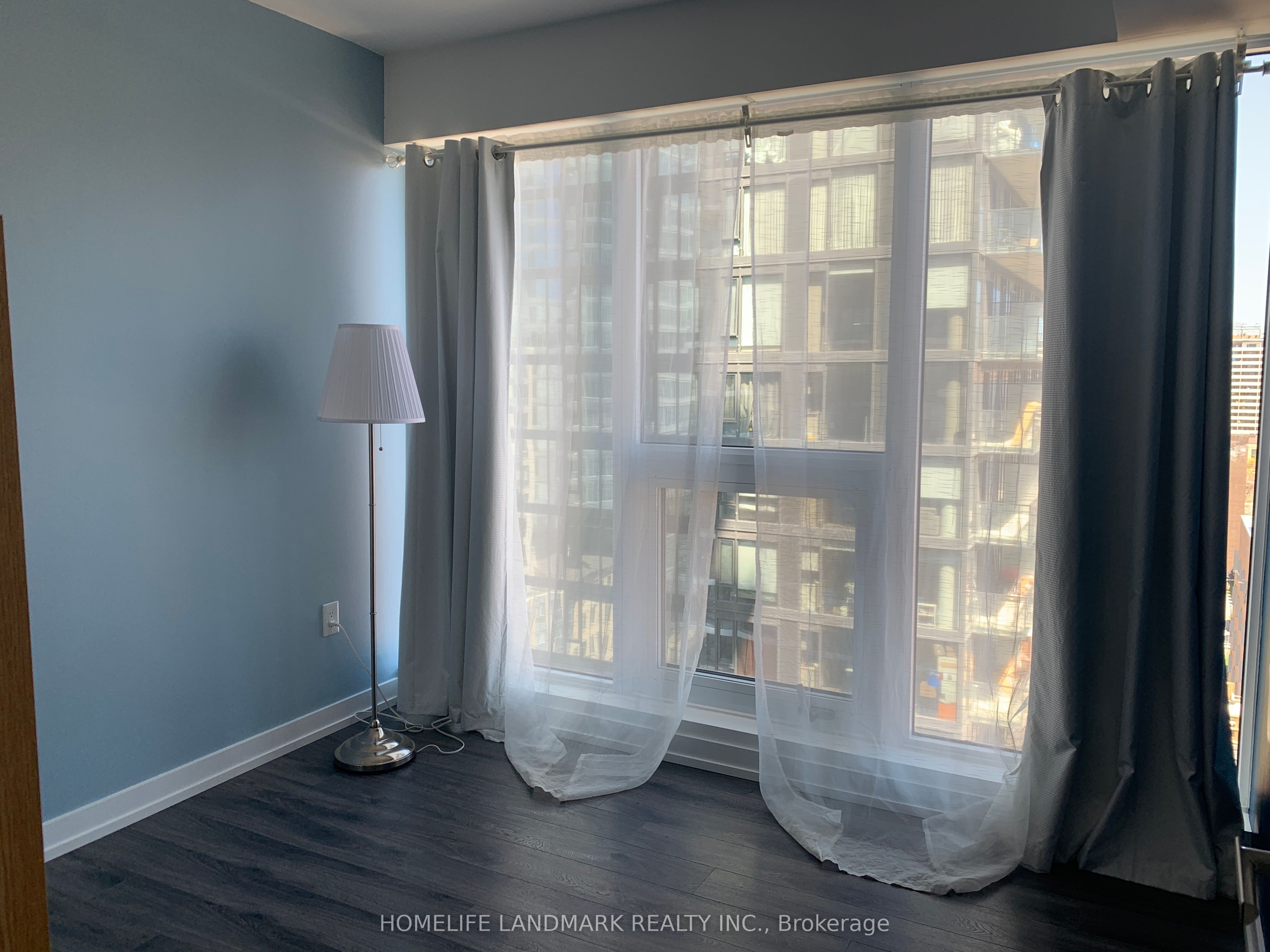 #1206 - 77 Shuter Street Property Photo 8