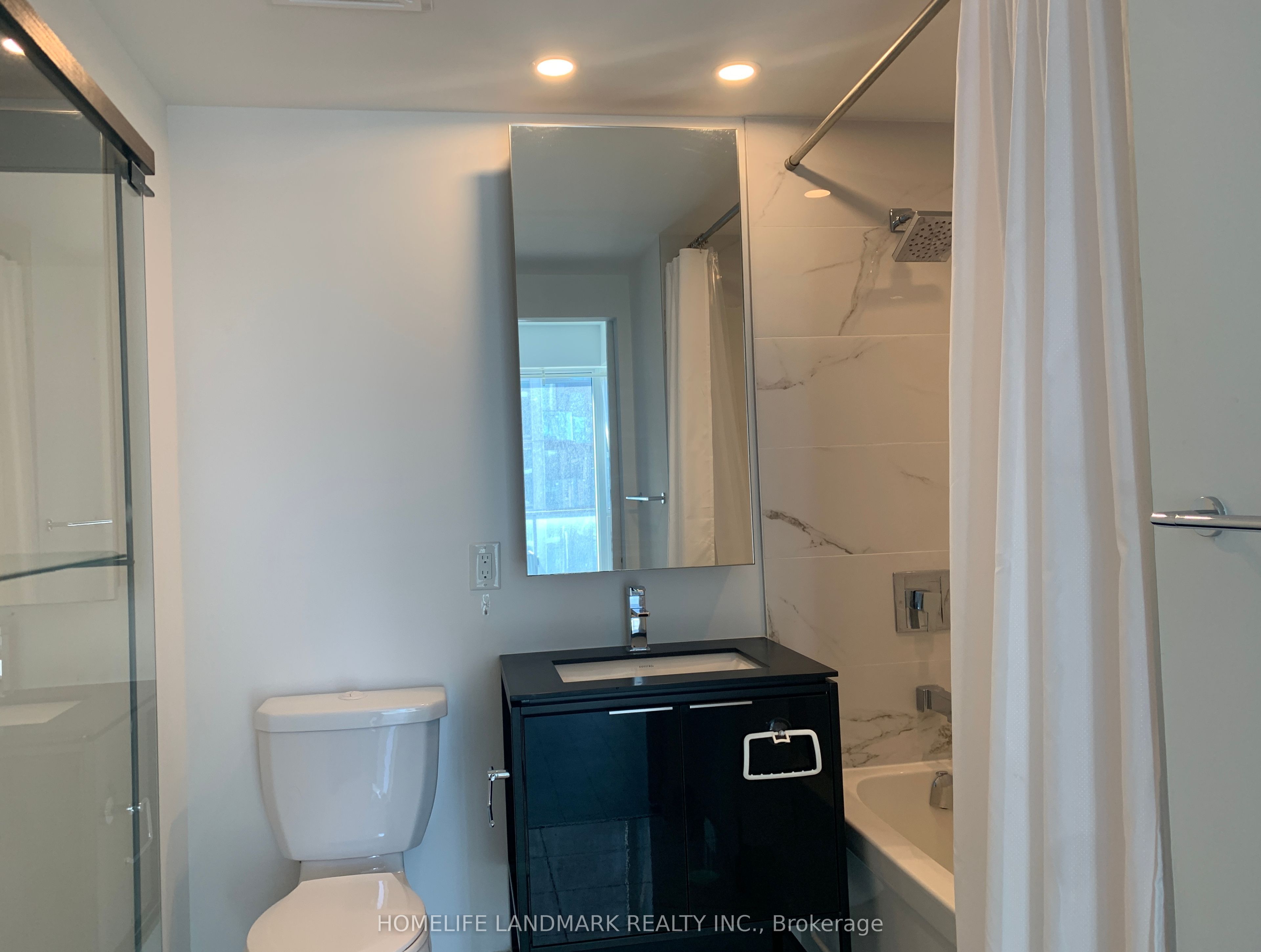 #1206 - 77 Shuter Street Property Photo 11