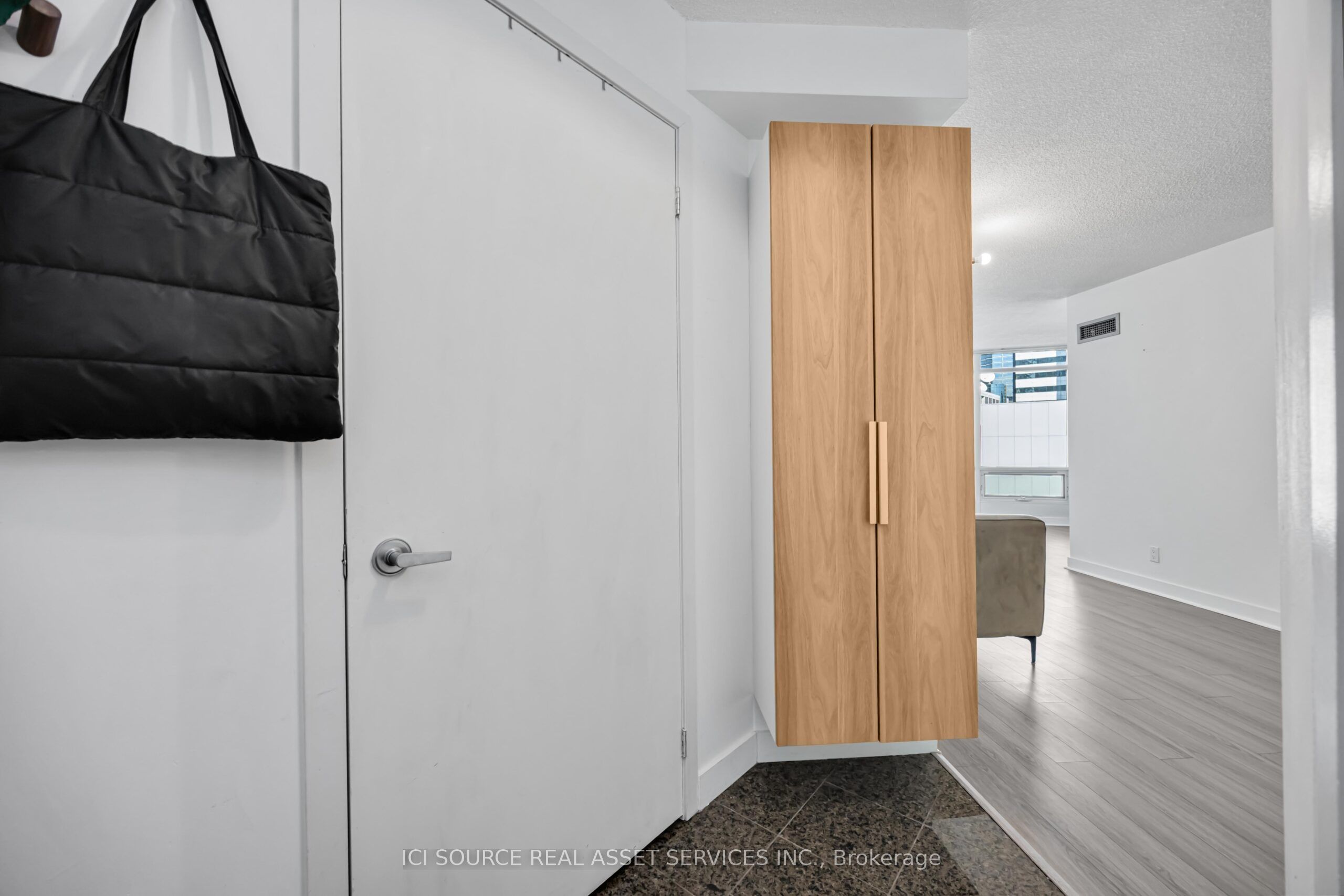 #802 - 361 Front Street Property Photo 2