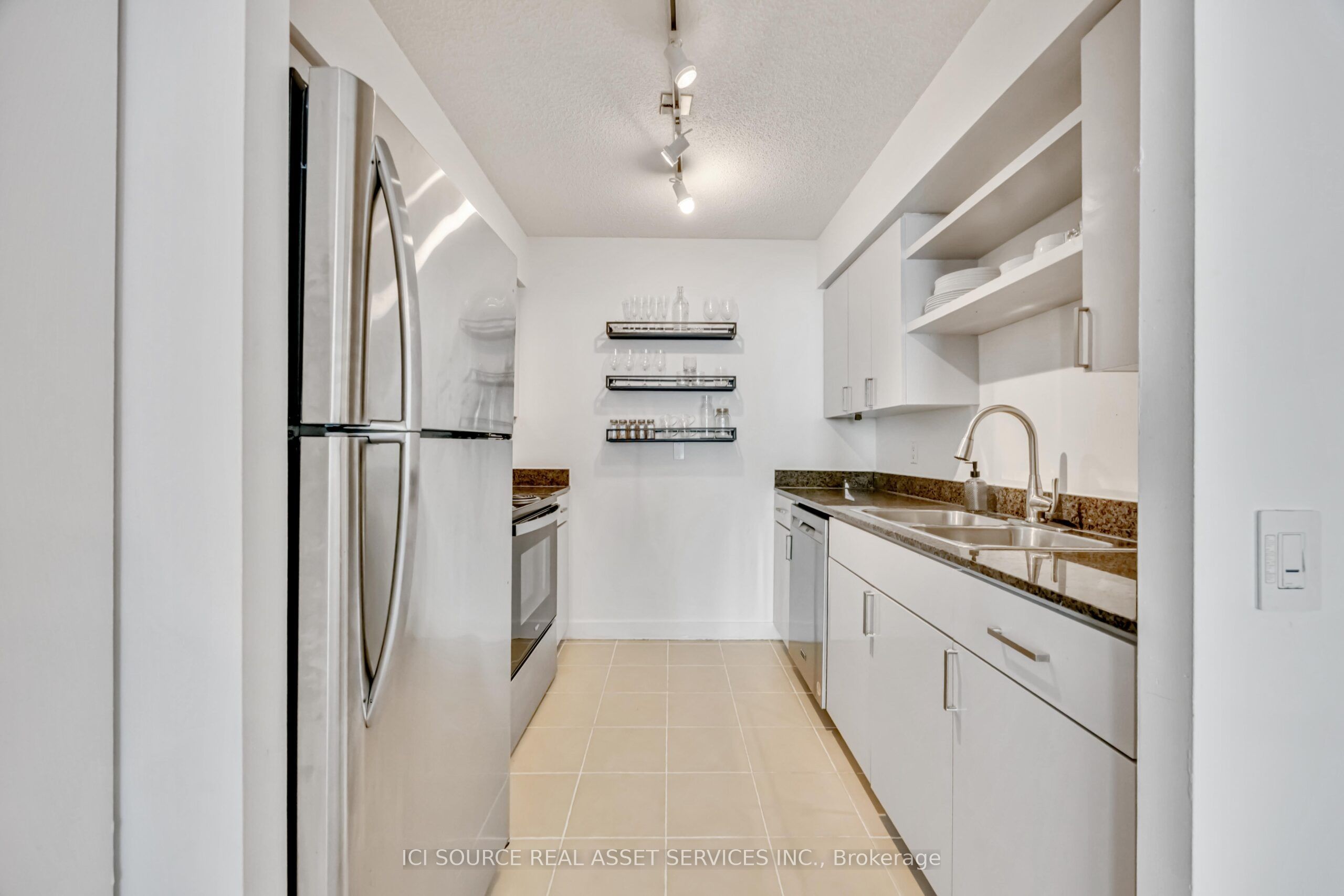 #802 - 361 Front Street Property Photo 11
