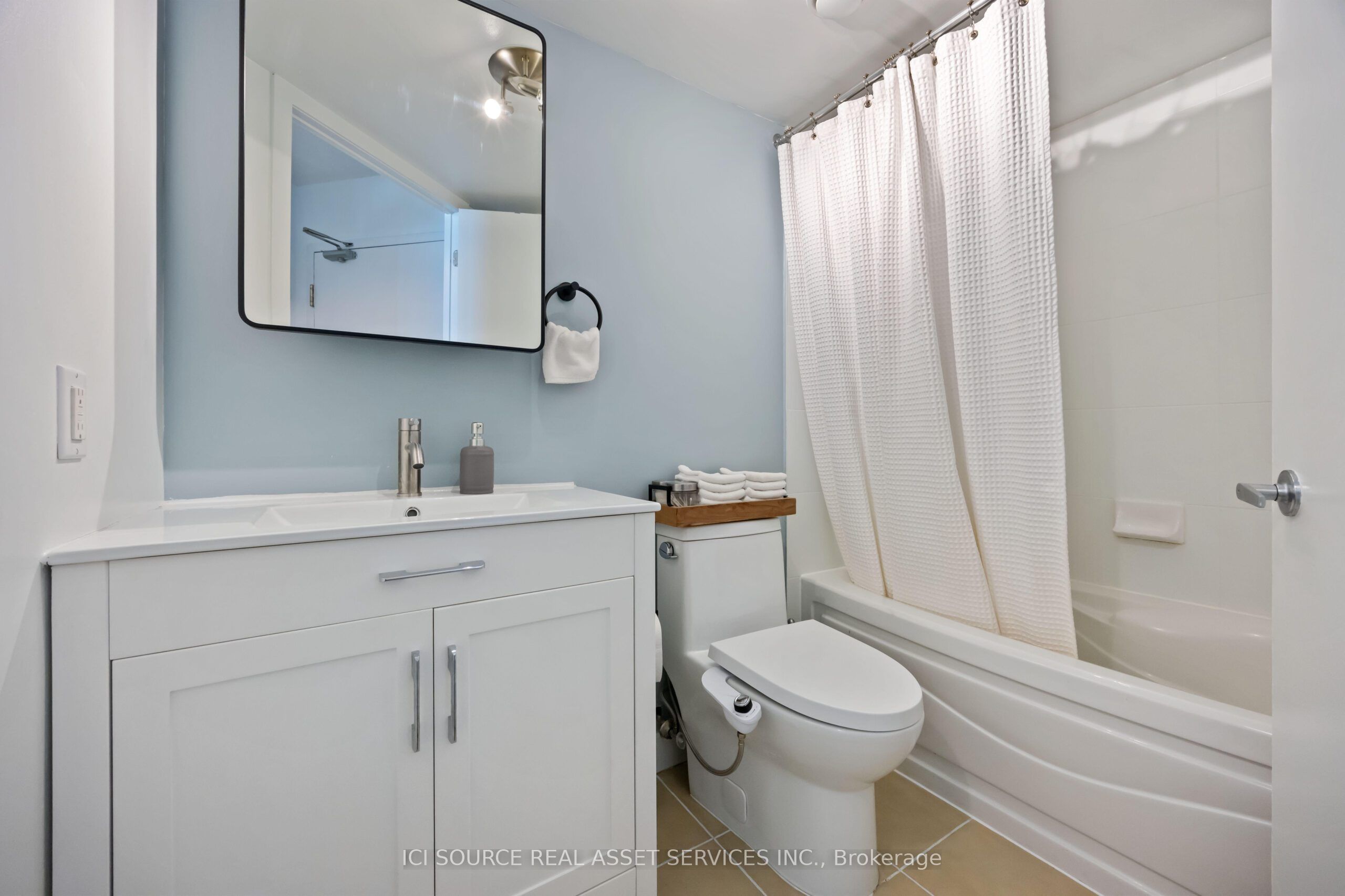 #802 - 361 Front Street Property Photo 14