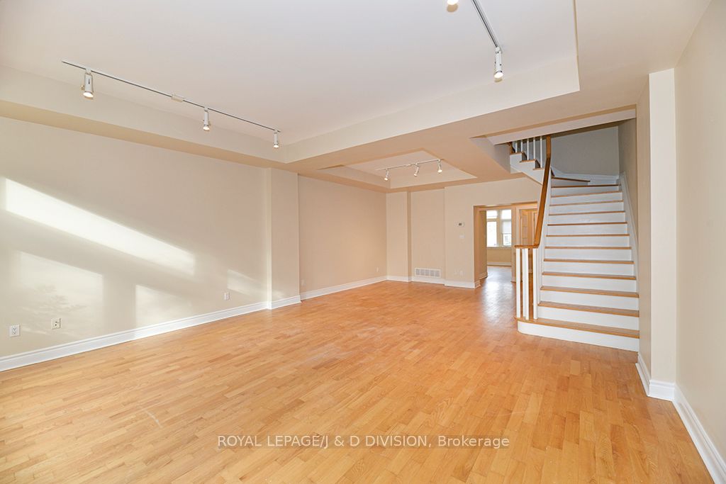 65 St Clements Avenue Property Photo 2