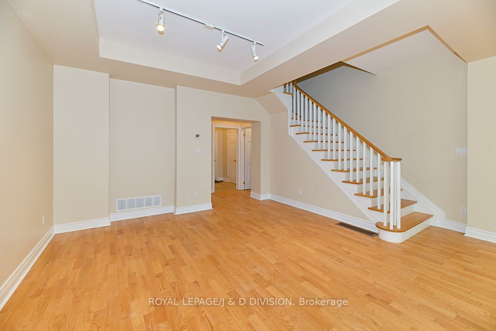 65 St Clements Avenue Property Photo 3
