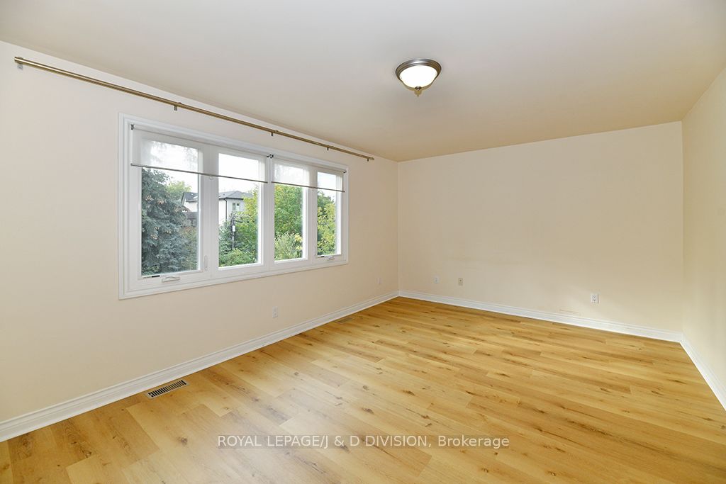 65 St Clements Avenue Property Photo 9
