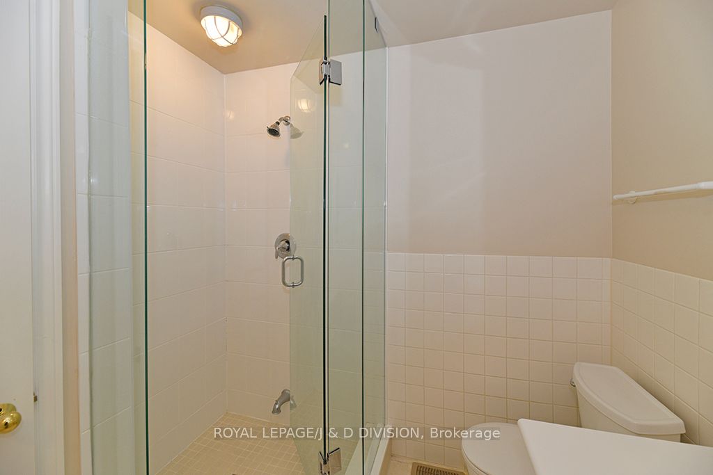65 St Clements Avenue Property Photo 12