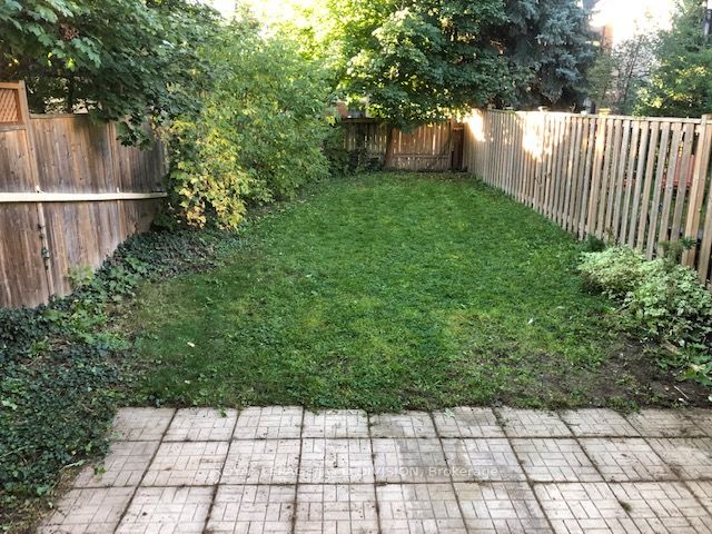 65 St Clements Avenue Property Photo 18