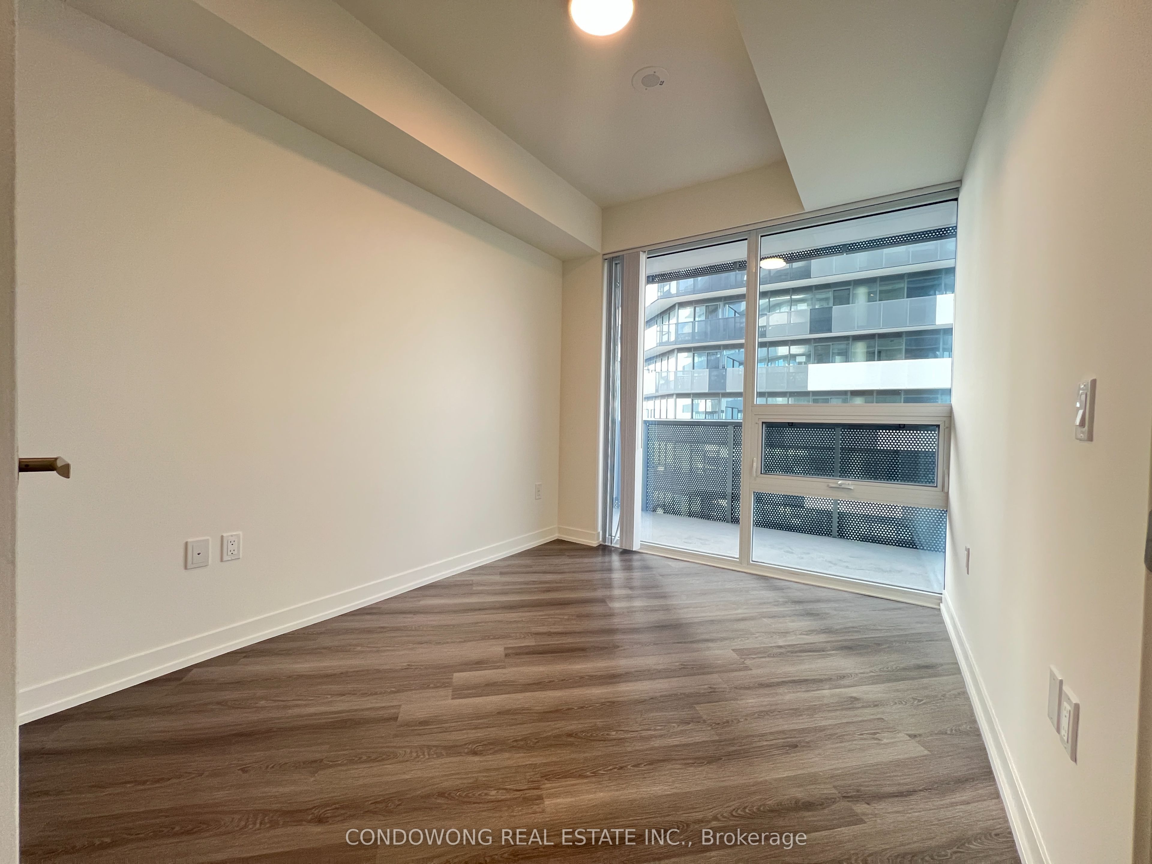 #6212 - 138 Downes Street Property Photo 8