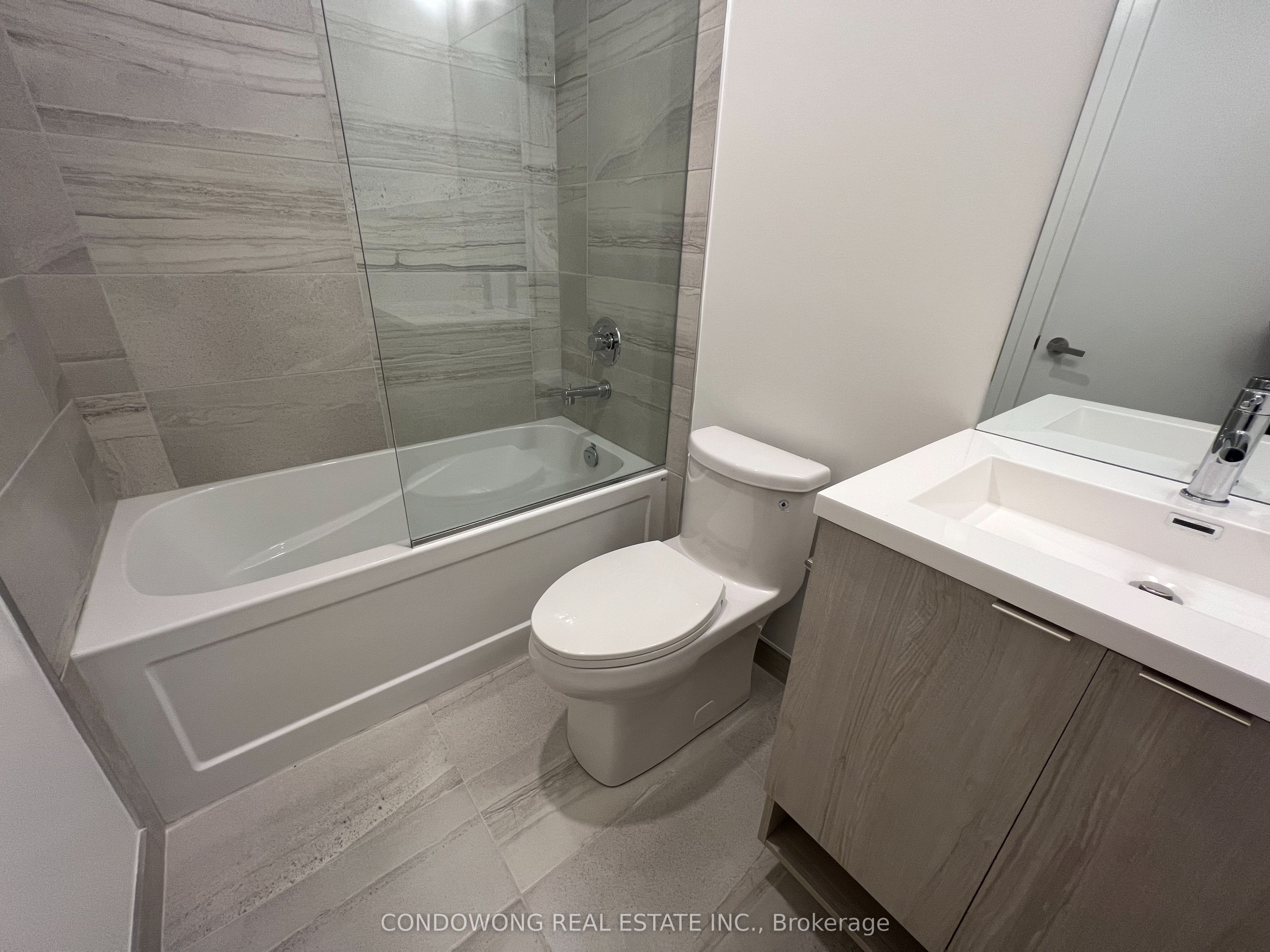 #6212 - 138 Downes Street Property Photo 9