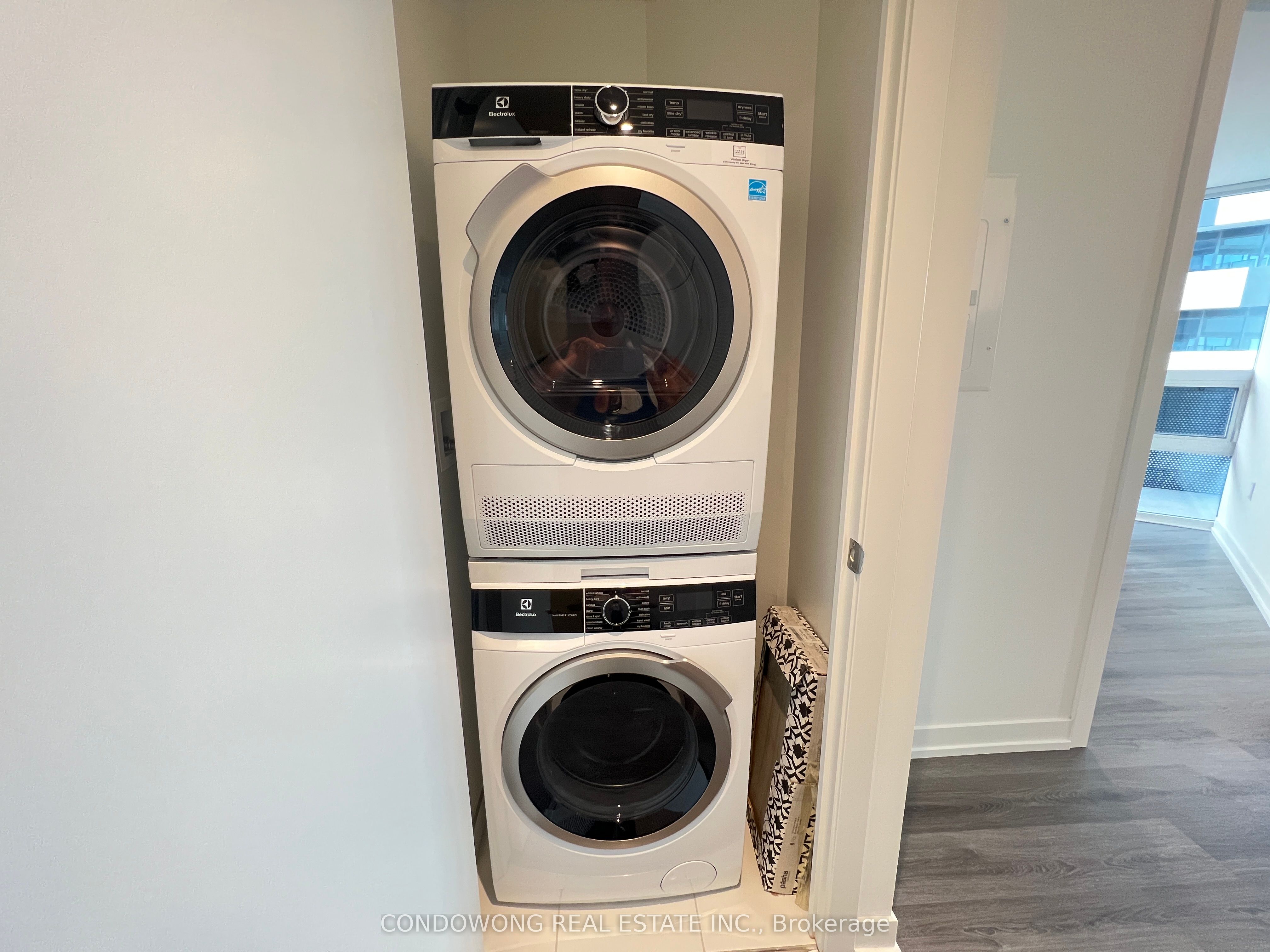 #6212 - 138 Downes Street Property Photo 10