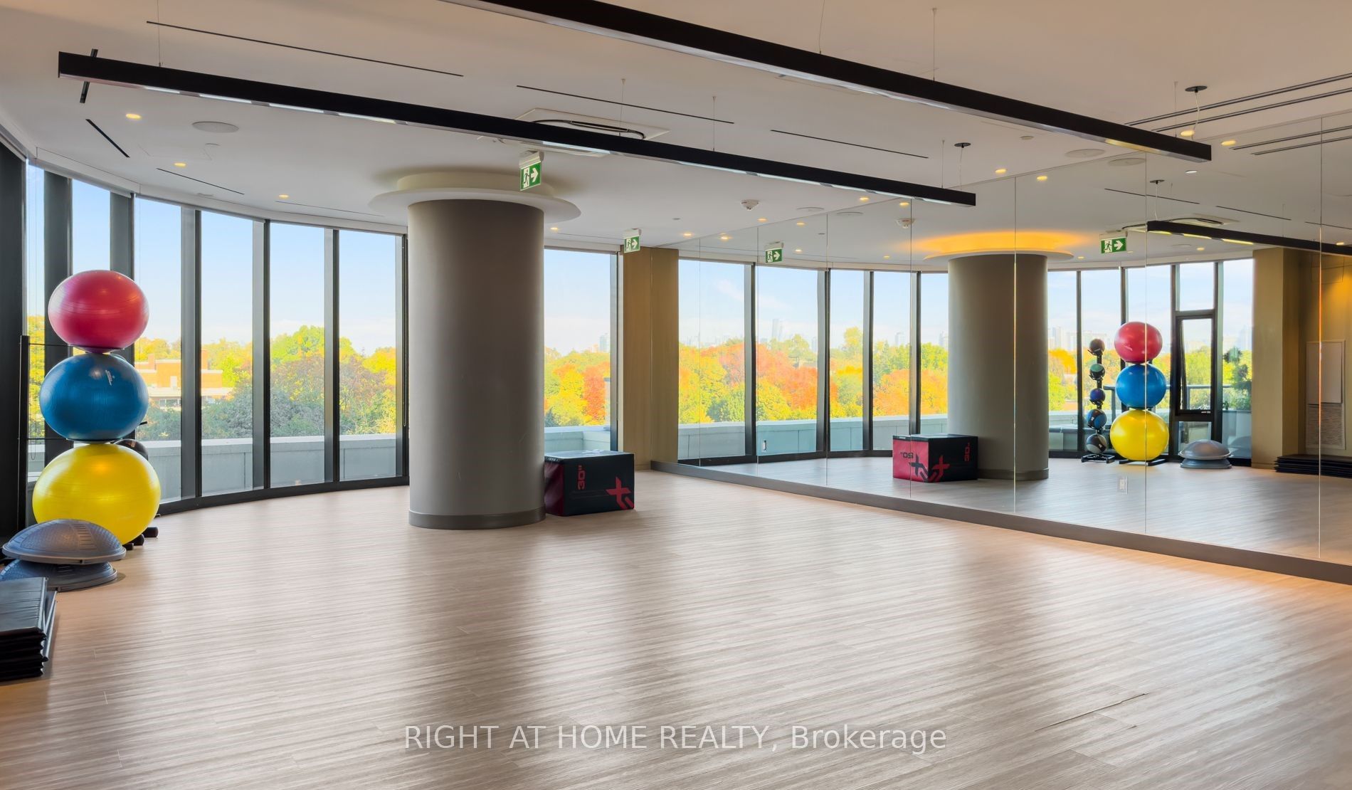 #419 - 585 Bloor Street Property Photo 9
