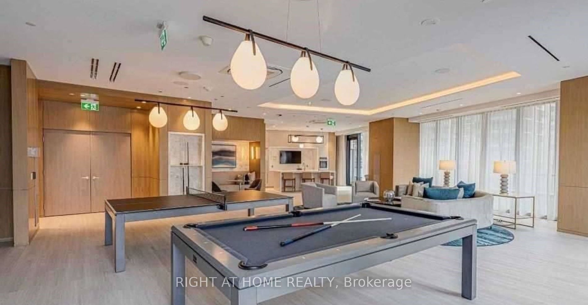 #419 - 585 Bloor Street Property Photo 13
