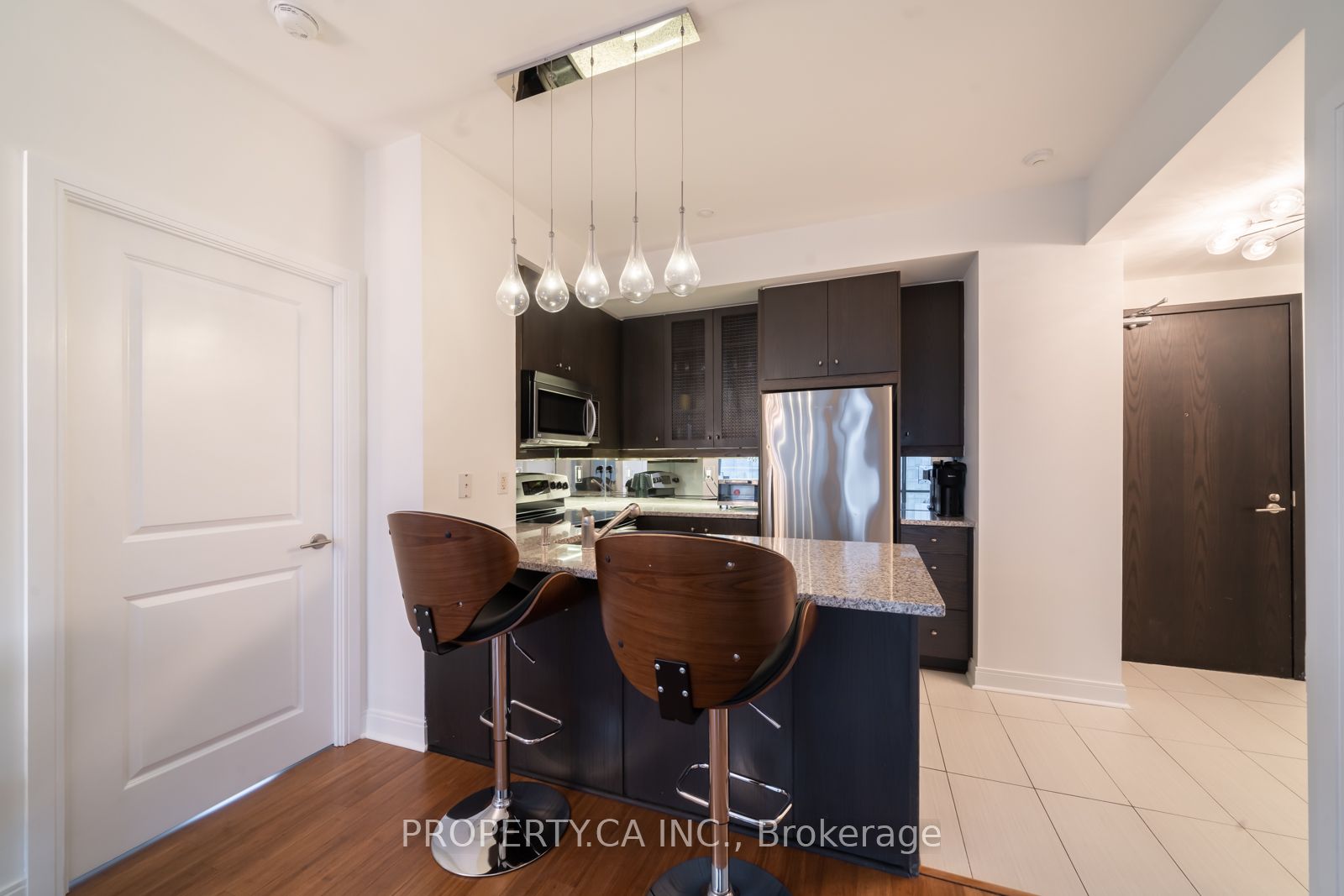 #1507 - 18 Yorkville Avenue Property Photo 6