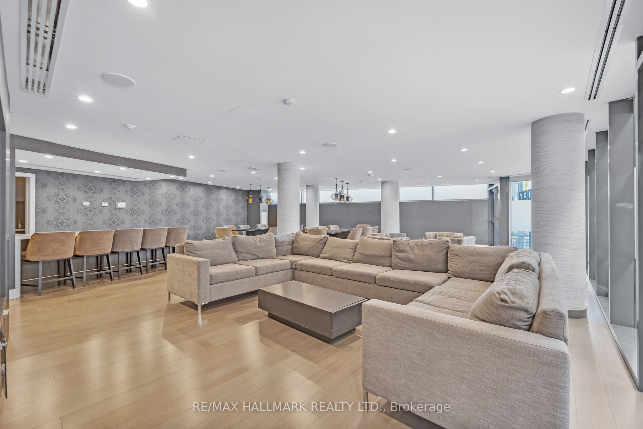 #913 - 169 Fort York Boulevard Property Photo 24