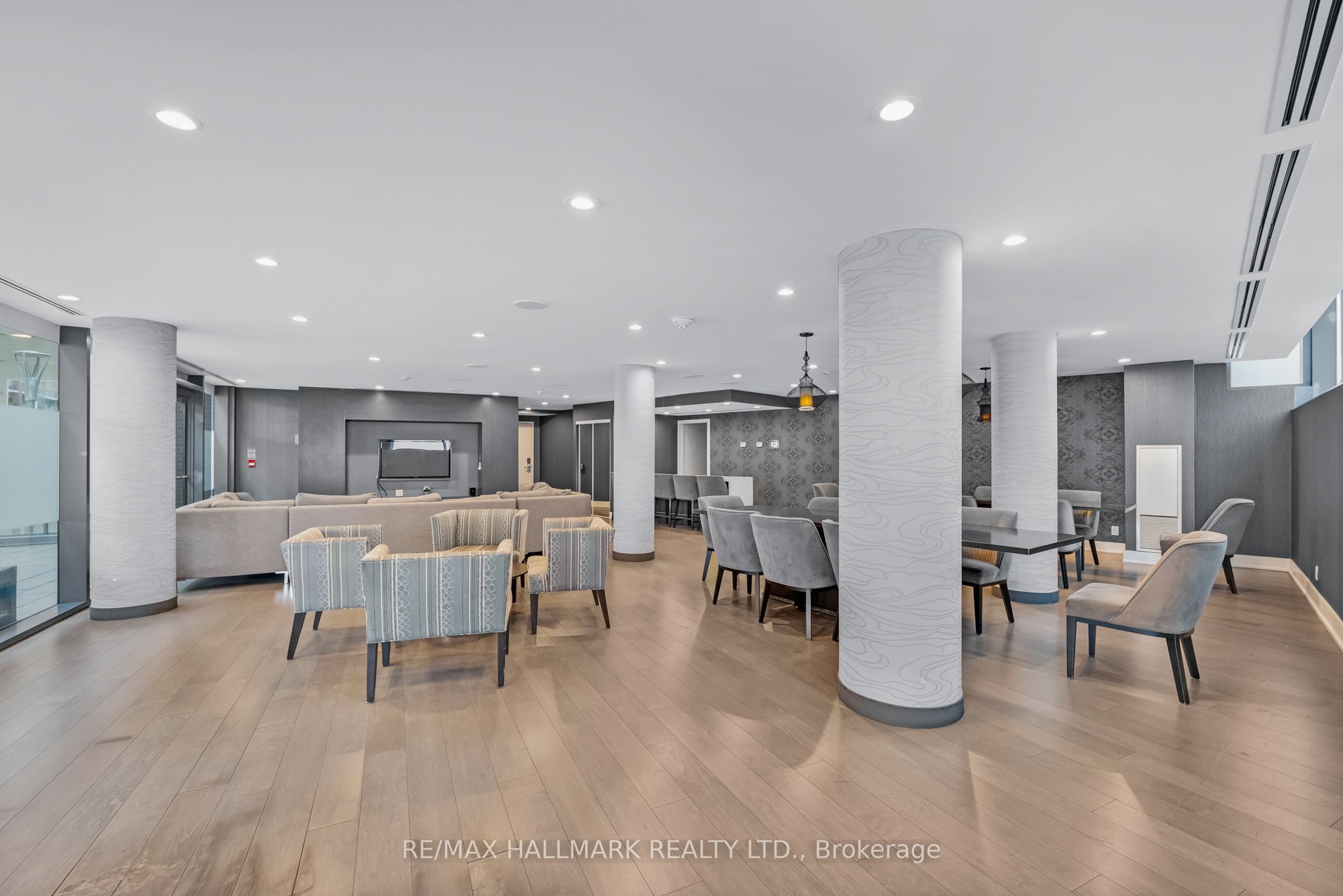 #913 - 169 Fort York Boulevard Property Photo 25