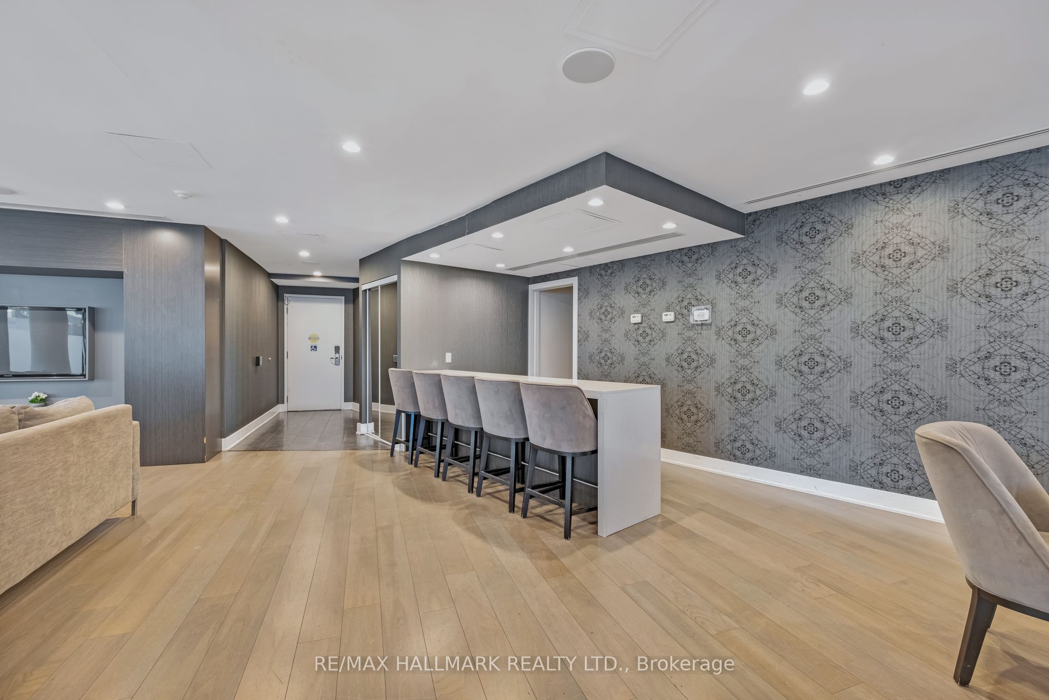 #913 - 169 Fort York Boulevard Property Photo 26