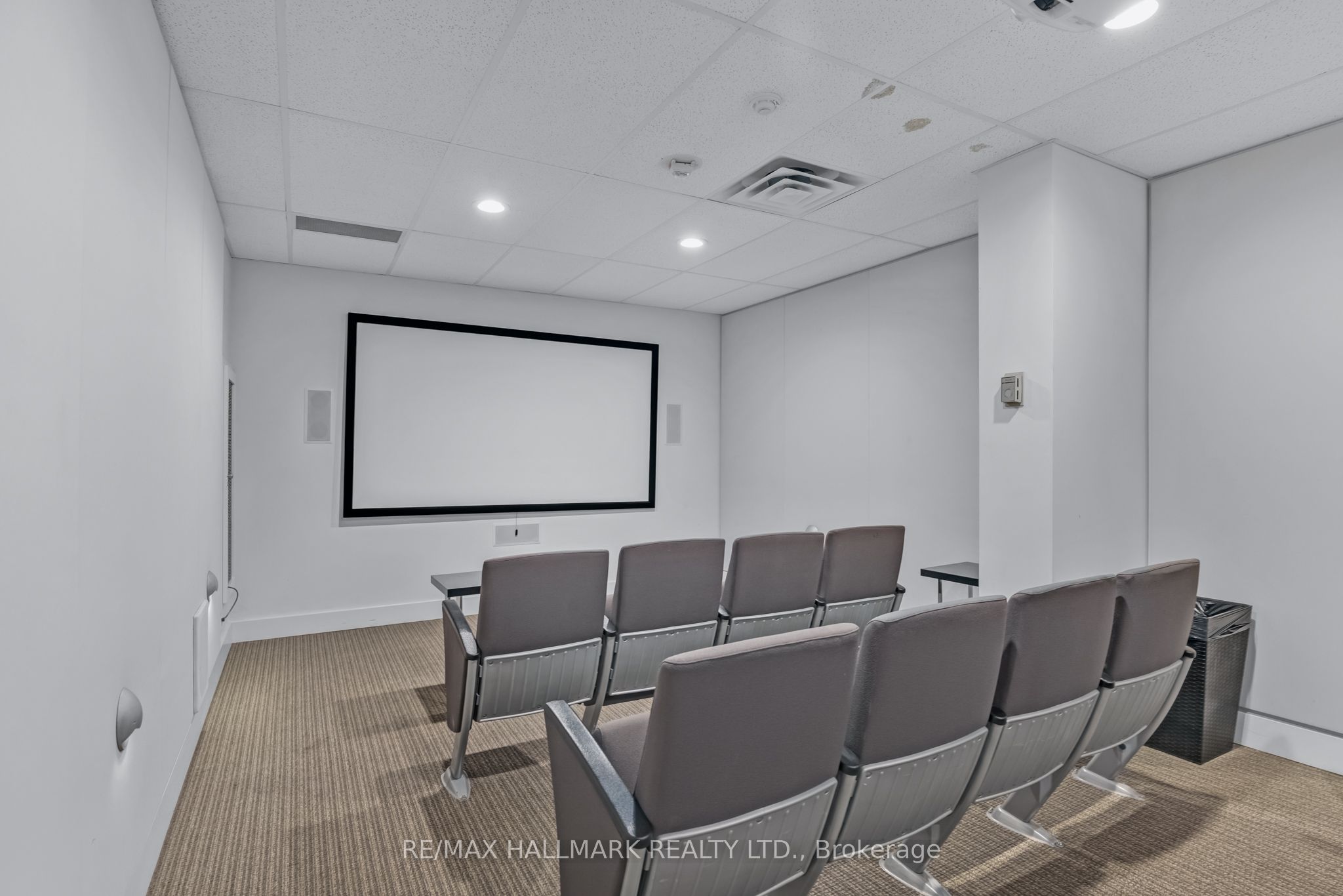 #913 - 169 Fort York Boulevard Property Photo 27