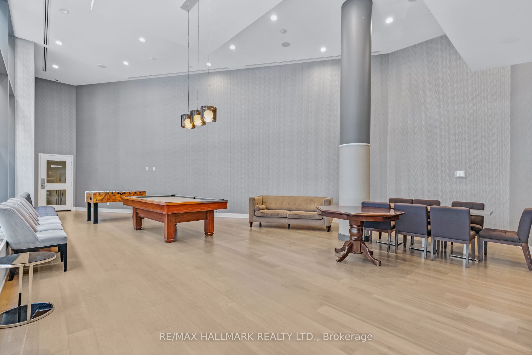 #913 - 169 Fort York Boulevard Property Photo 28