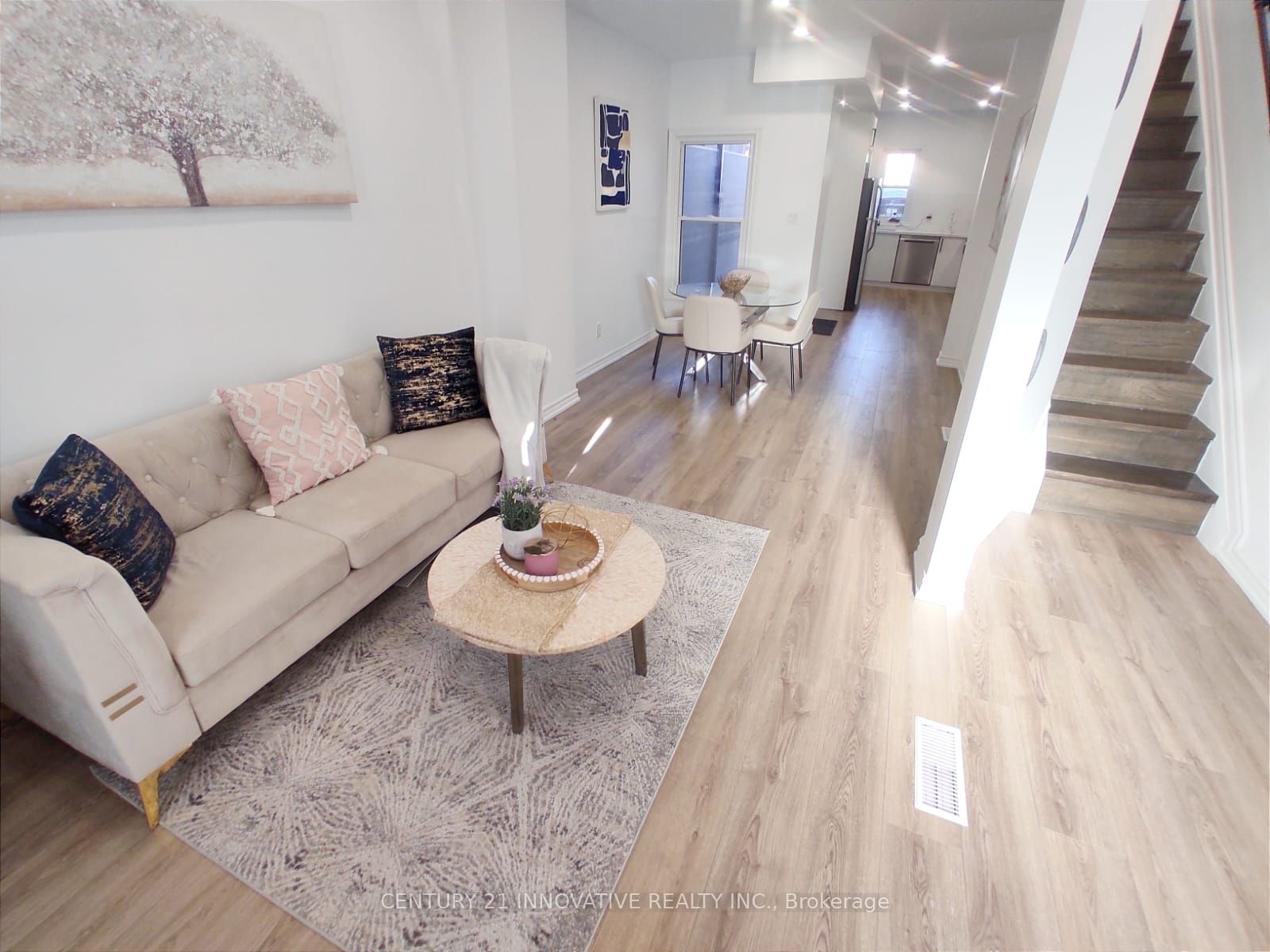 613 Dufferin Street Property Photo 2