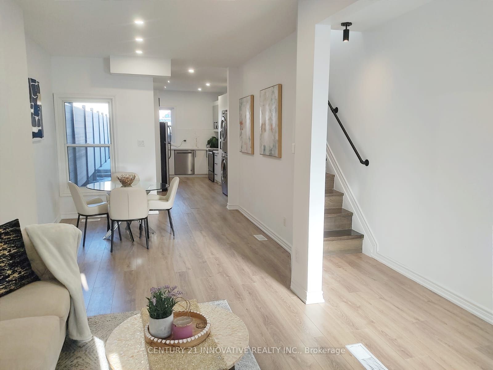 613 Dufferin Street Property Photo 5