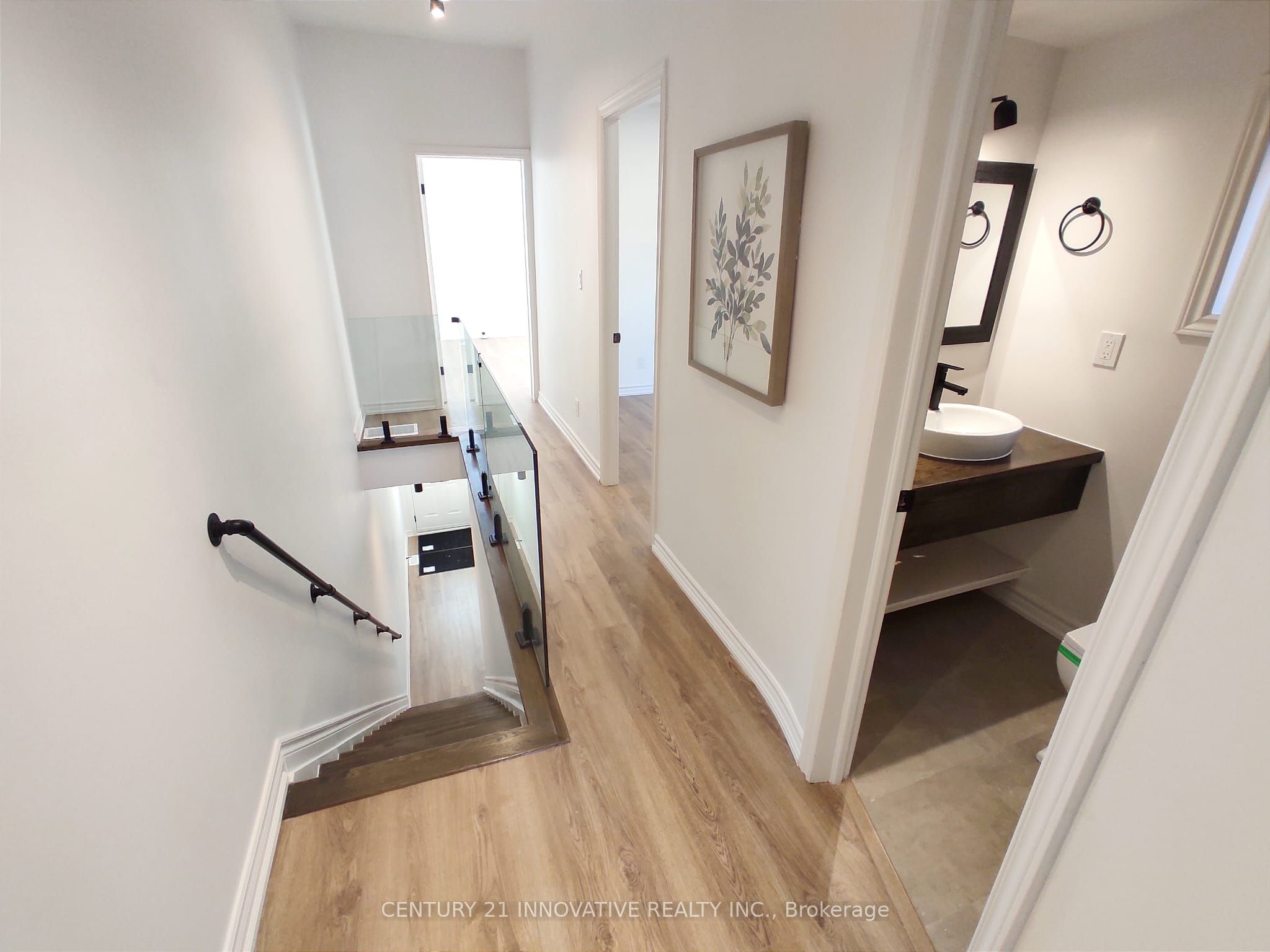 613 Dufferin Street Property Photo 11