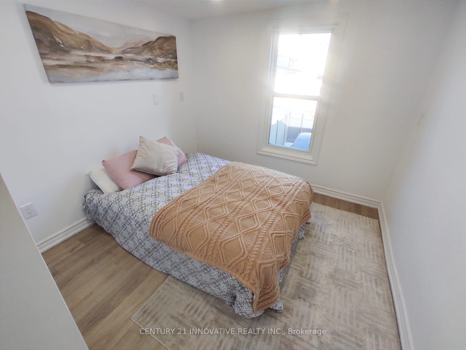 613 Dufferin Street Property Photo 18