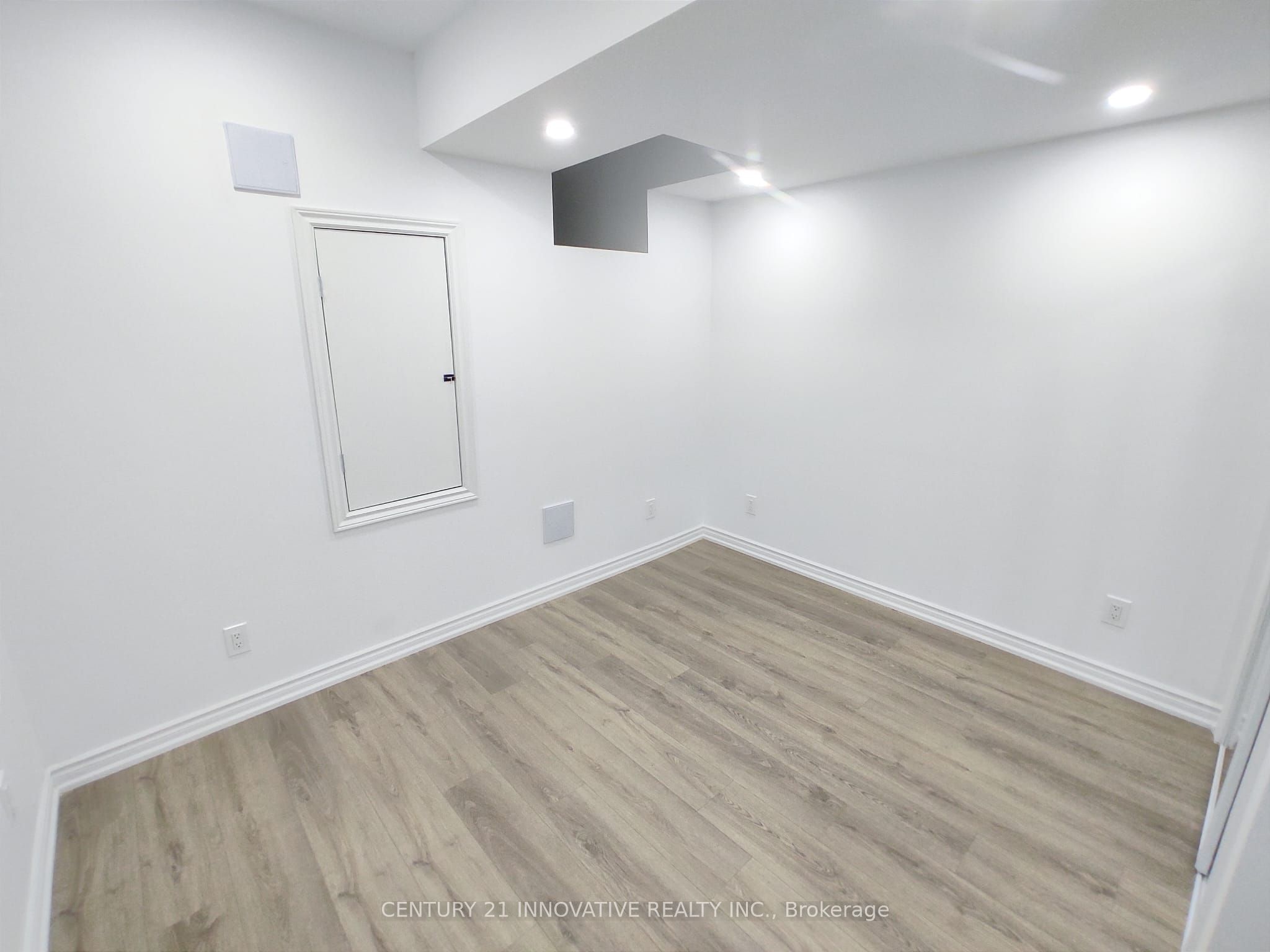 613 Dufferin Street Property Photo 22
