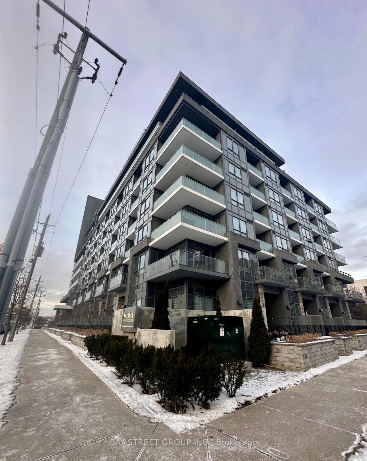#330 - 7 Kenaston Gardens Property Photo 2