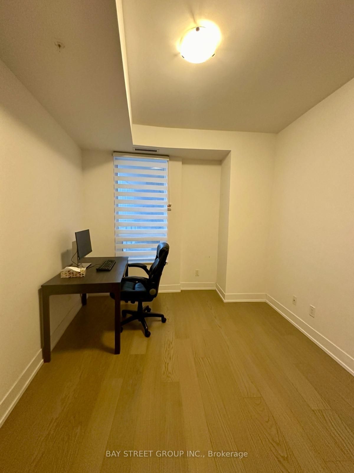 #330 - 7 Kenaston Gardens Property Photo 12