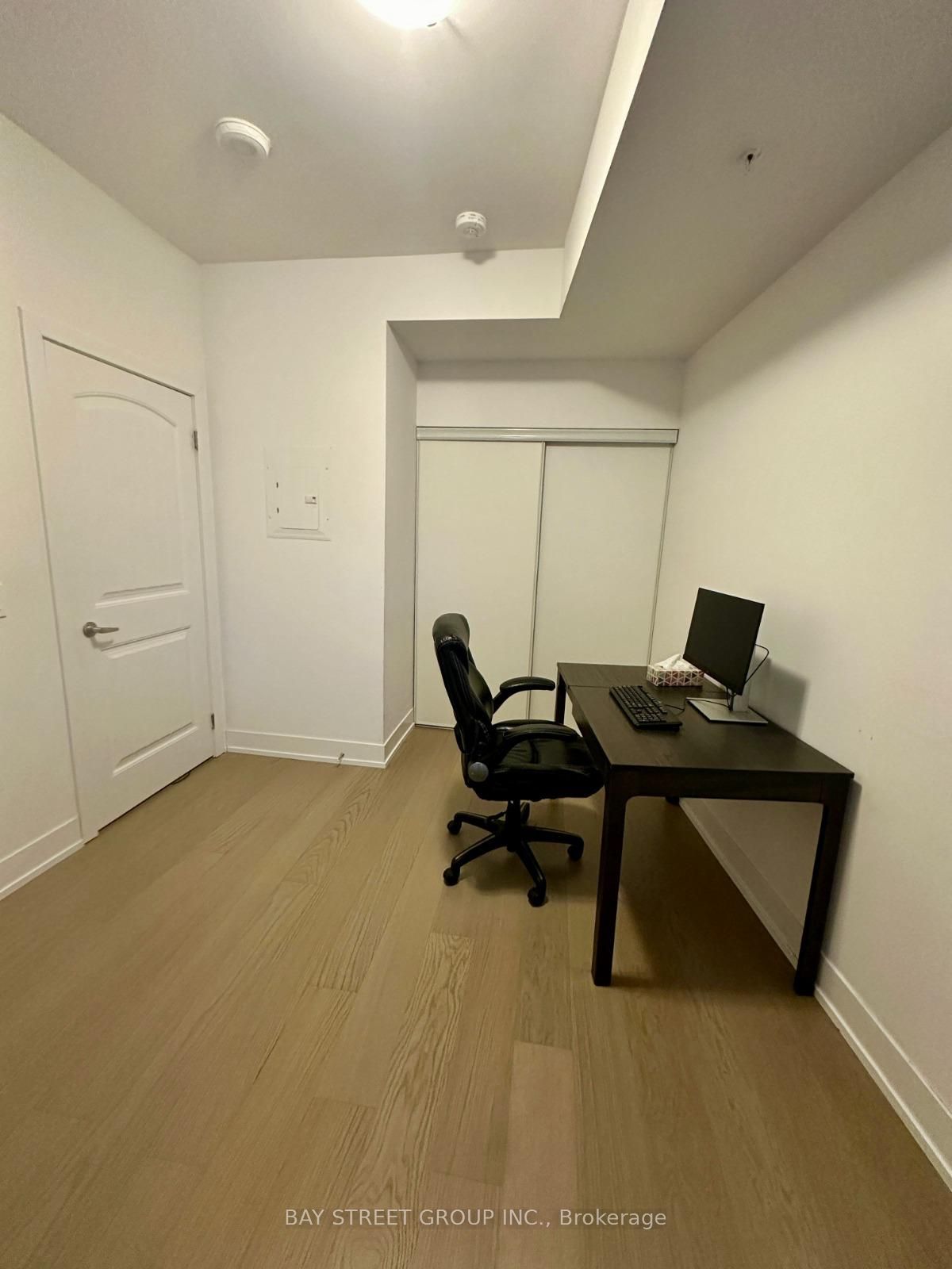 #330 - 7 Kenaston Gardens Property Photo 13