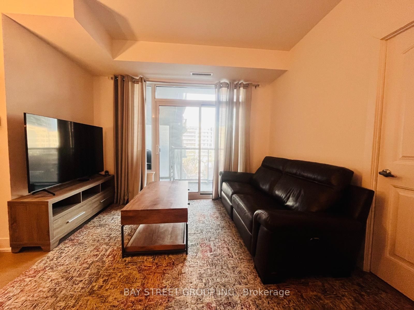 #330 - 7 Kenaston Gardens Property Photo 16
