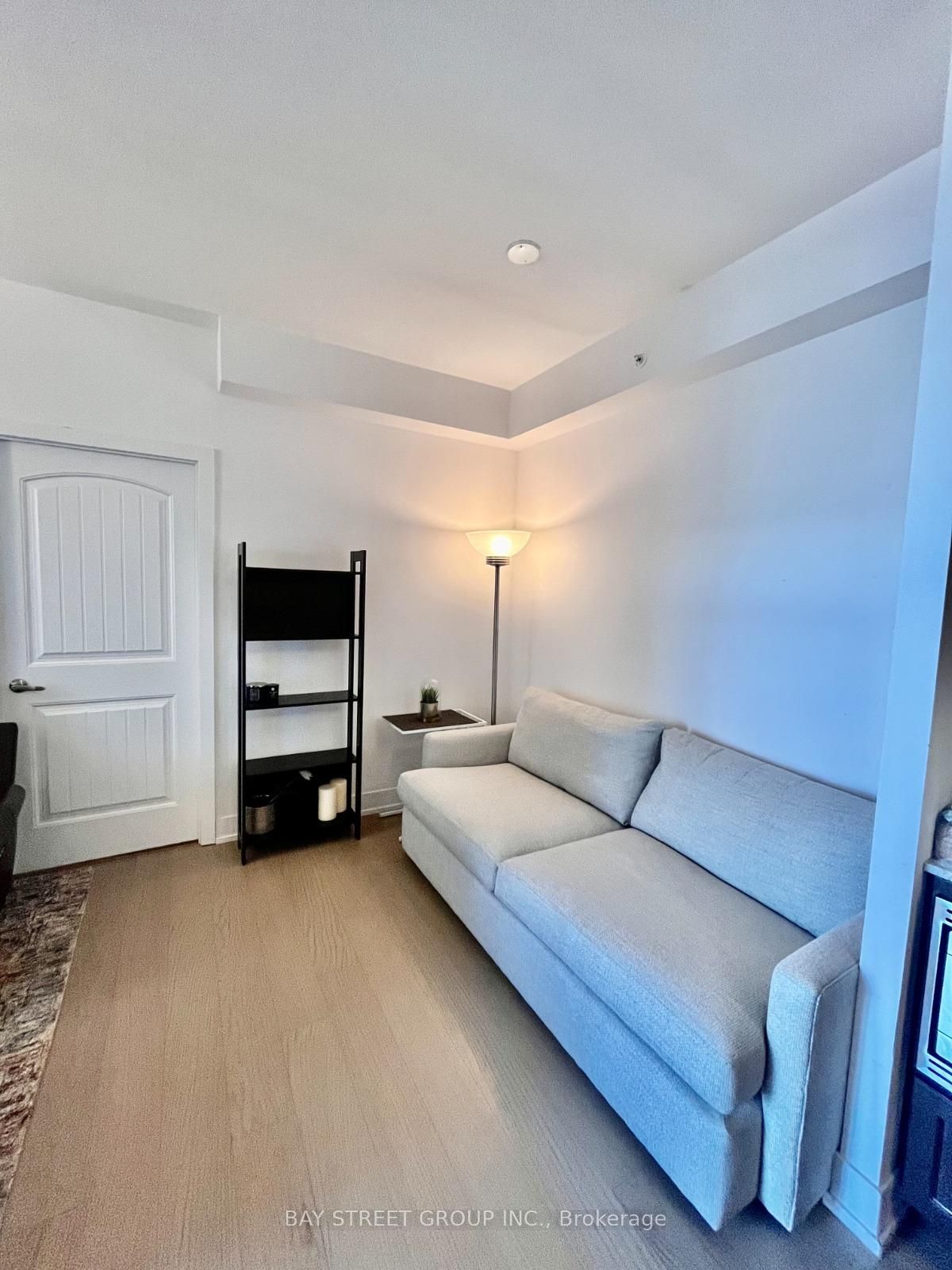 #330 - 7 Kenaston Gardens Property Photo 17