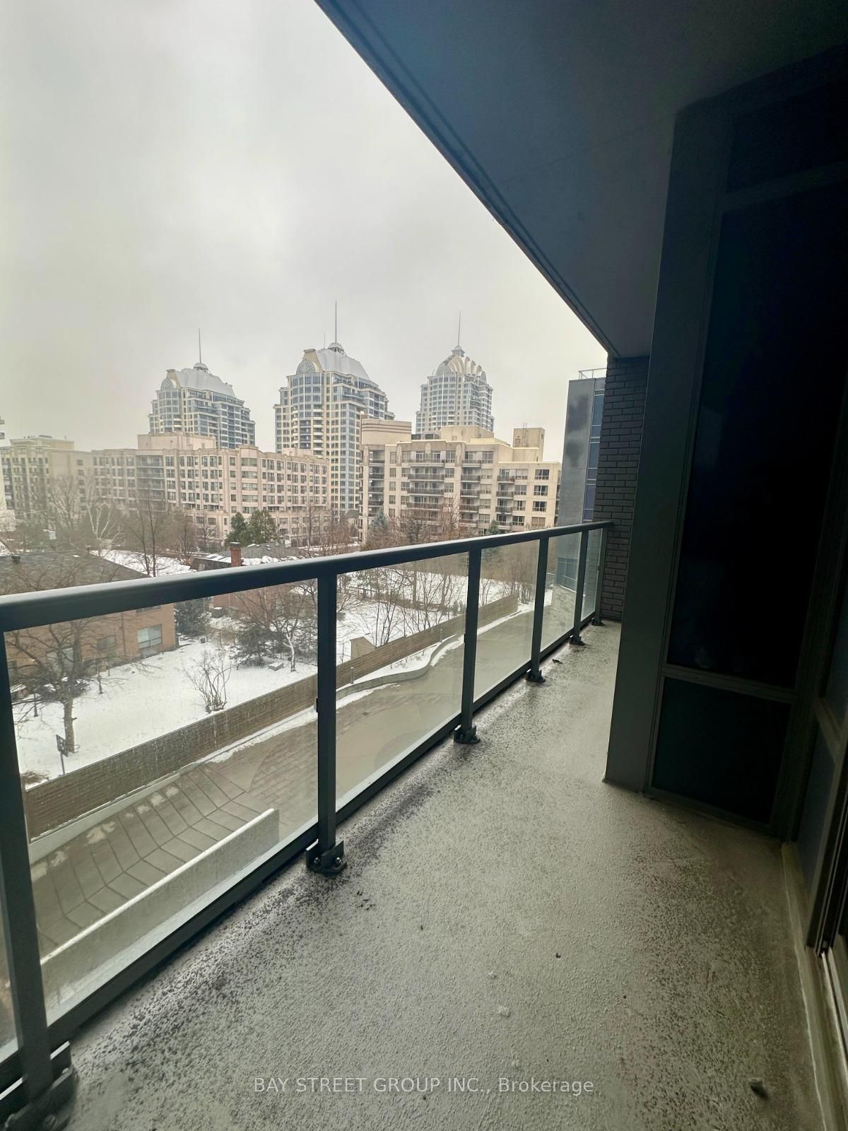 #330 - 7 Kenaston Gardens Property Photo 18