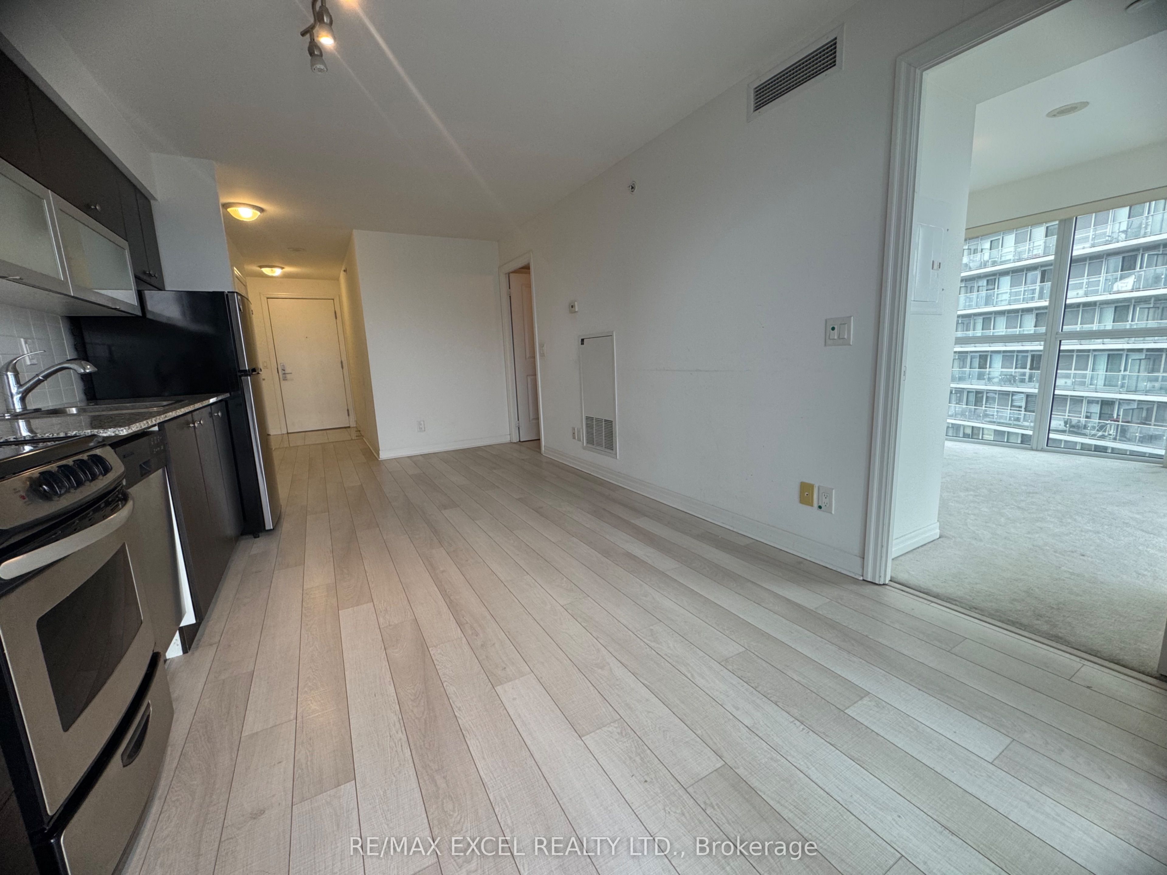 #2804 - 275 Yorkland Road Property Photo 3
