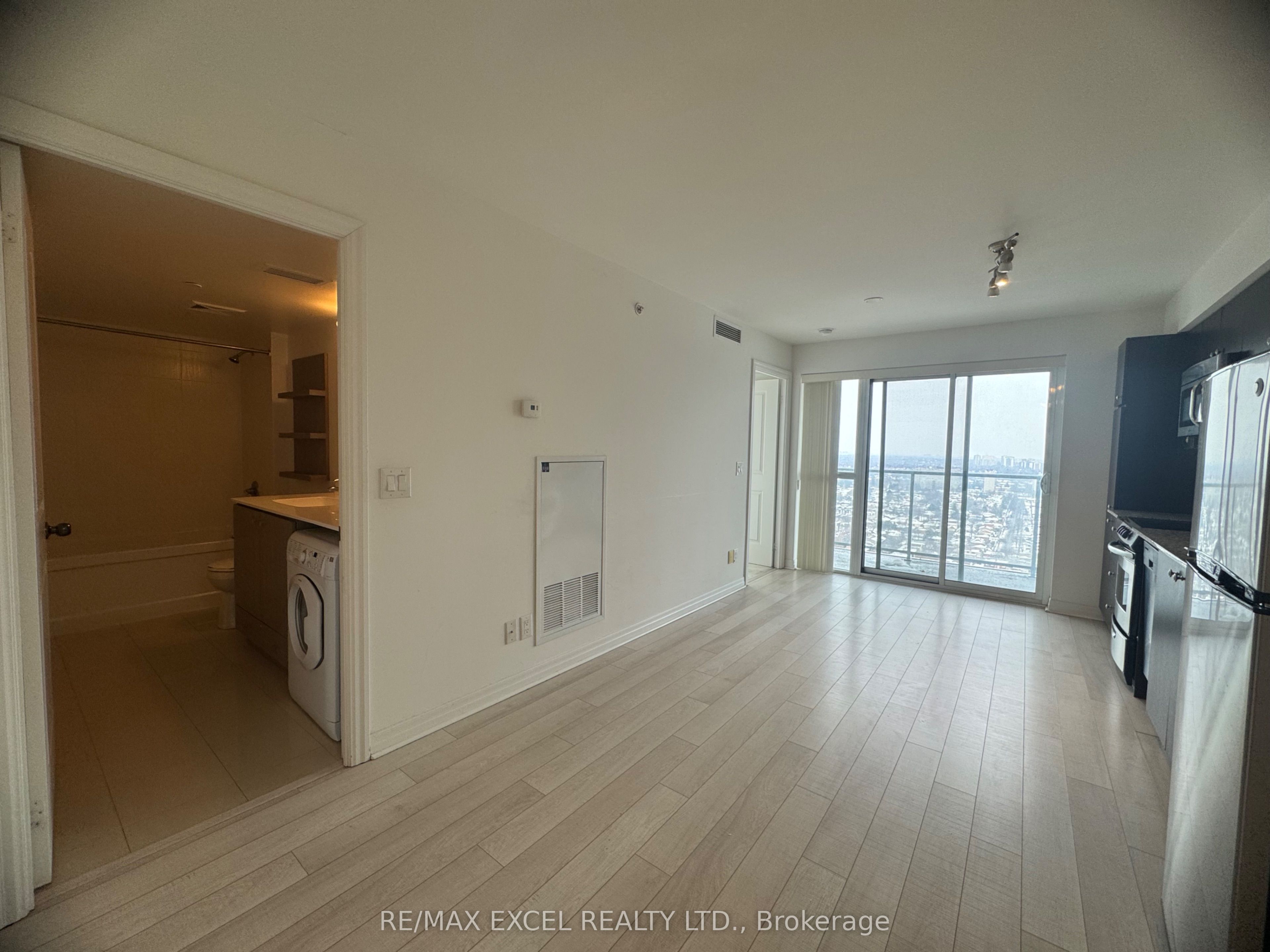 #2804 - 275 Yorkland Road Property Photo 4