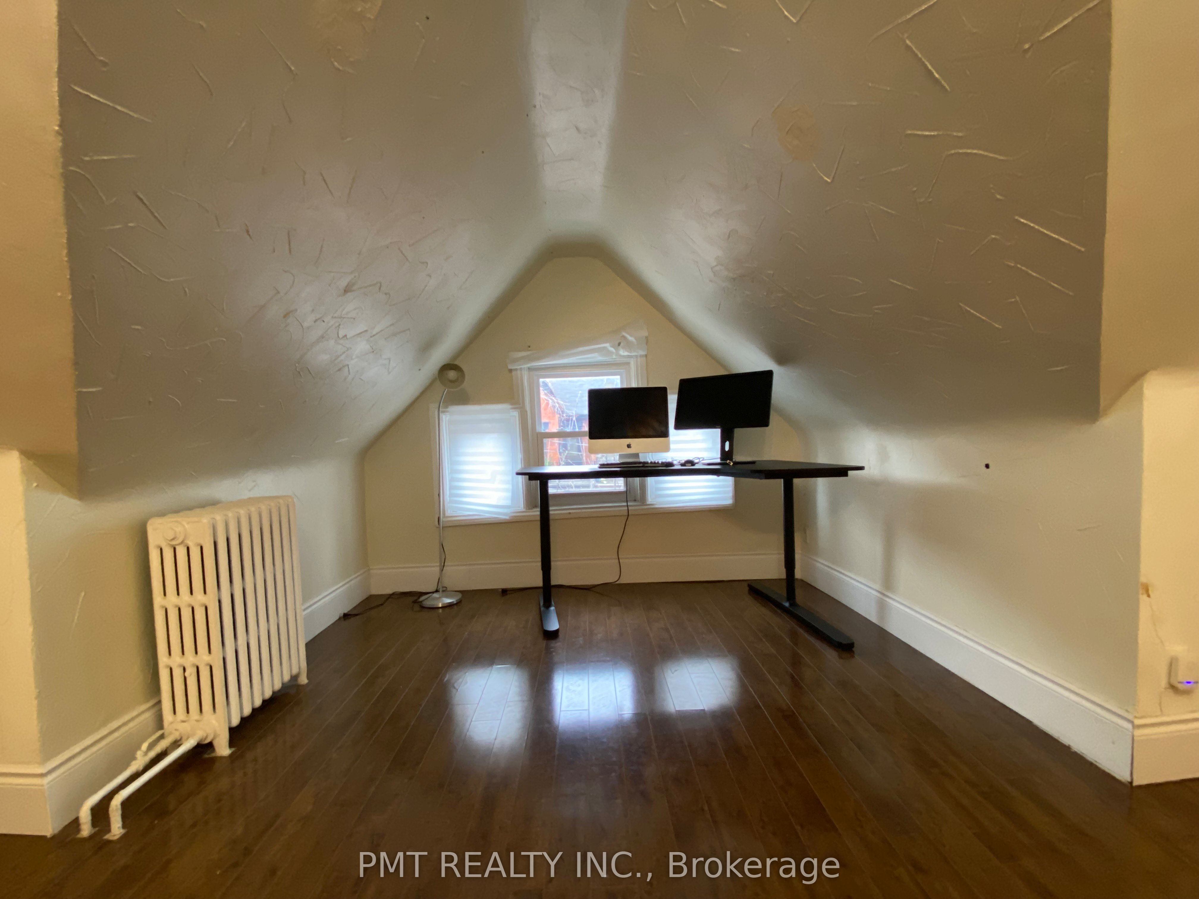 #02 - 636 Manning Avenue Property Photo 15