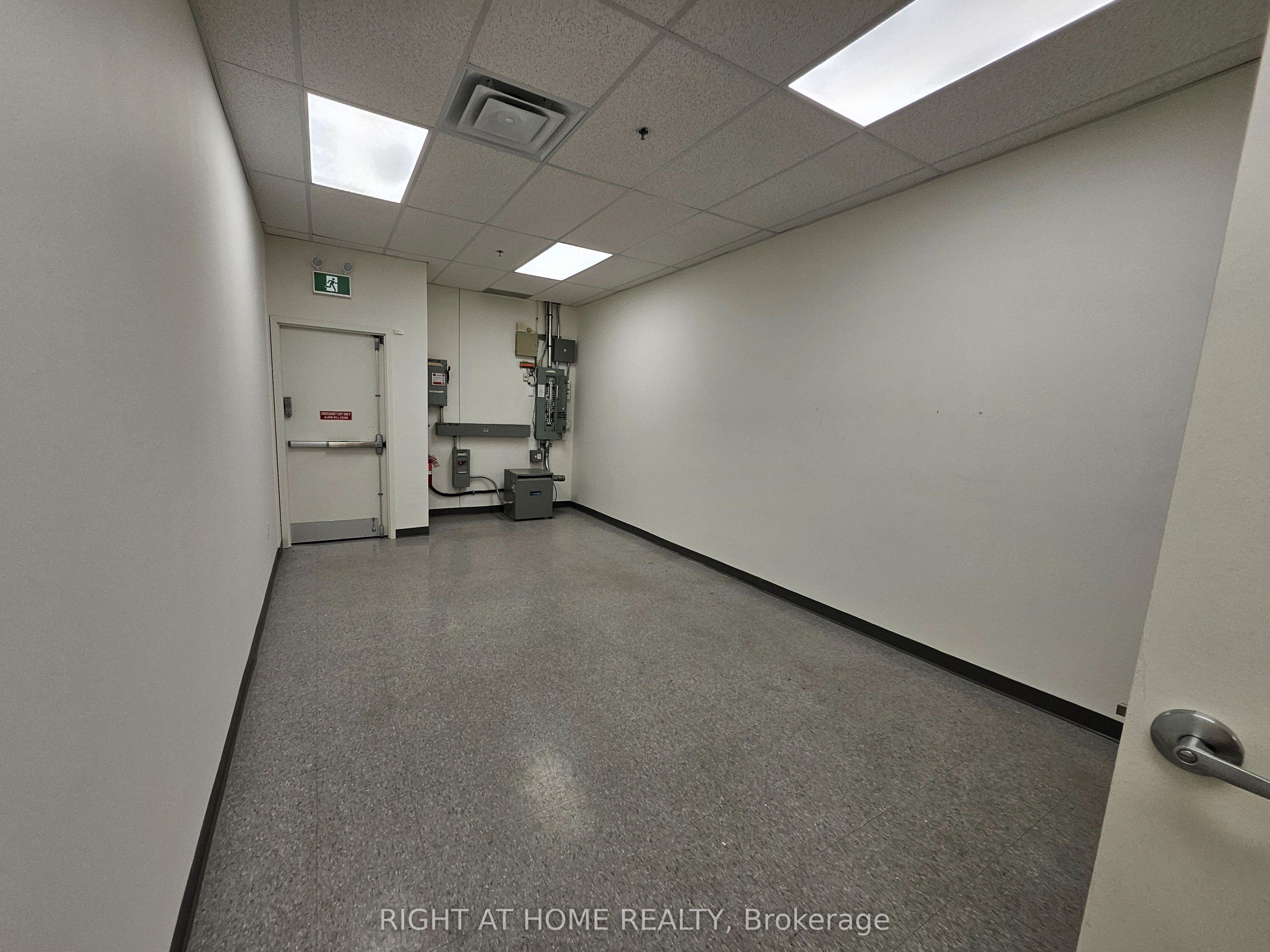 #a005 - 5095 Yonge Street Property Photo 6
