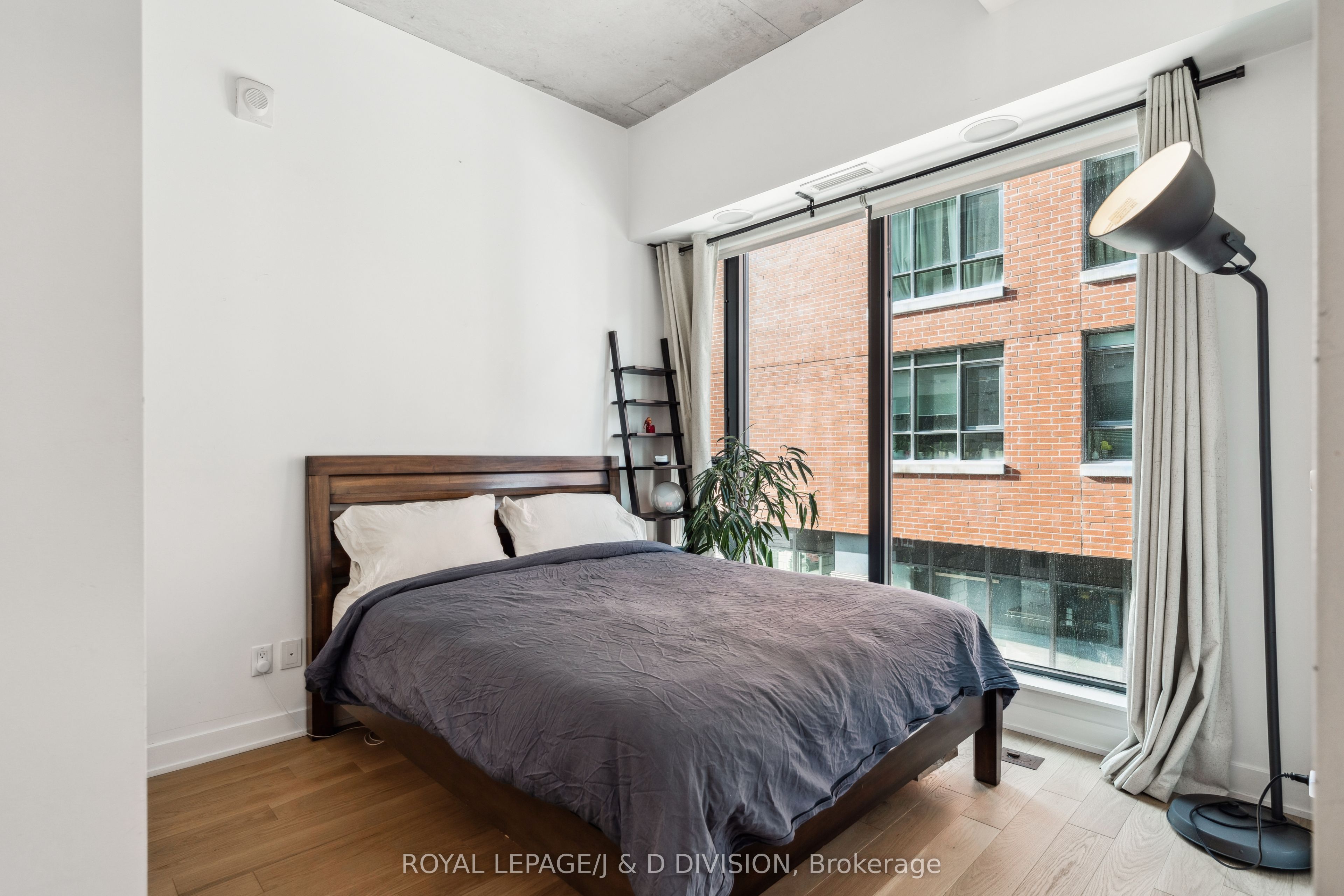 #207 - 8 Dovercourt Road Property Photo 19
