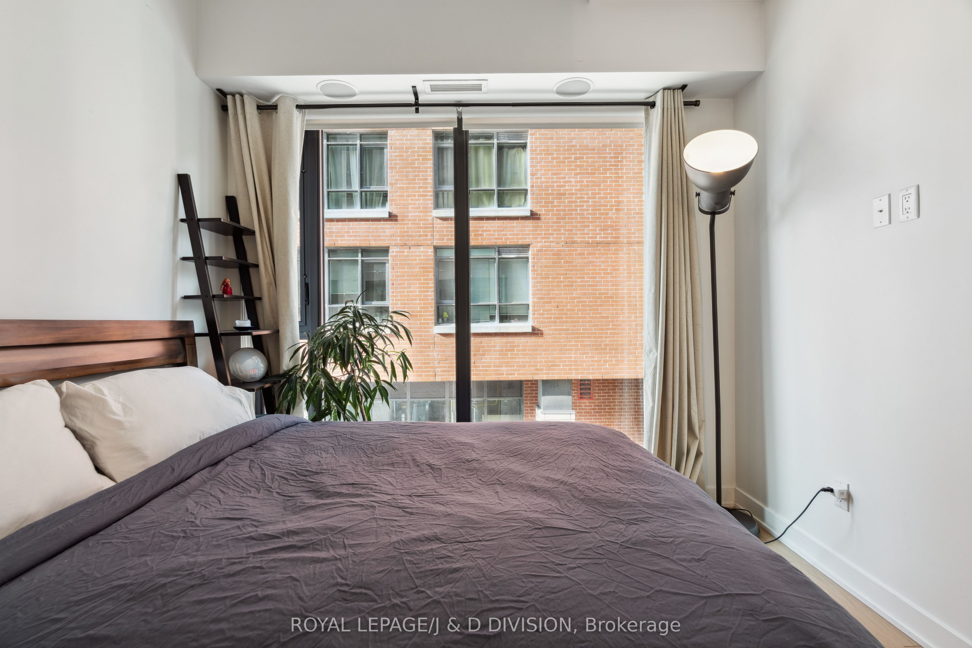 #207 - 8 Dovercourt Road Property Photo 20