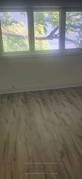 #2 - 2475 Yonge Street Property Photo 2