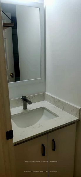 #2 - 2475 Yonge Street Property Photo 6