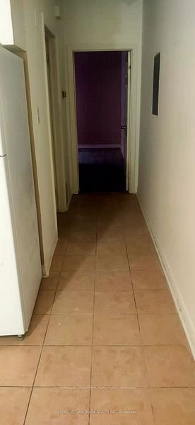 #2 - 2475 Yonge Street Property Photo 7