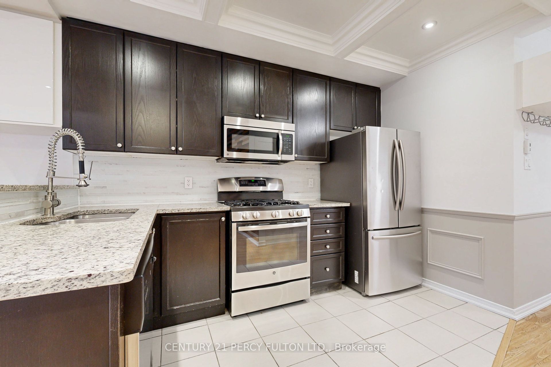 #118 - 19 Coneflower Crescent Property Photo 16