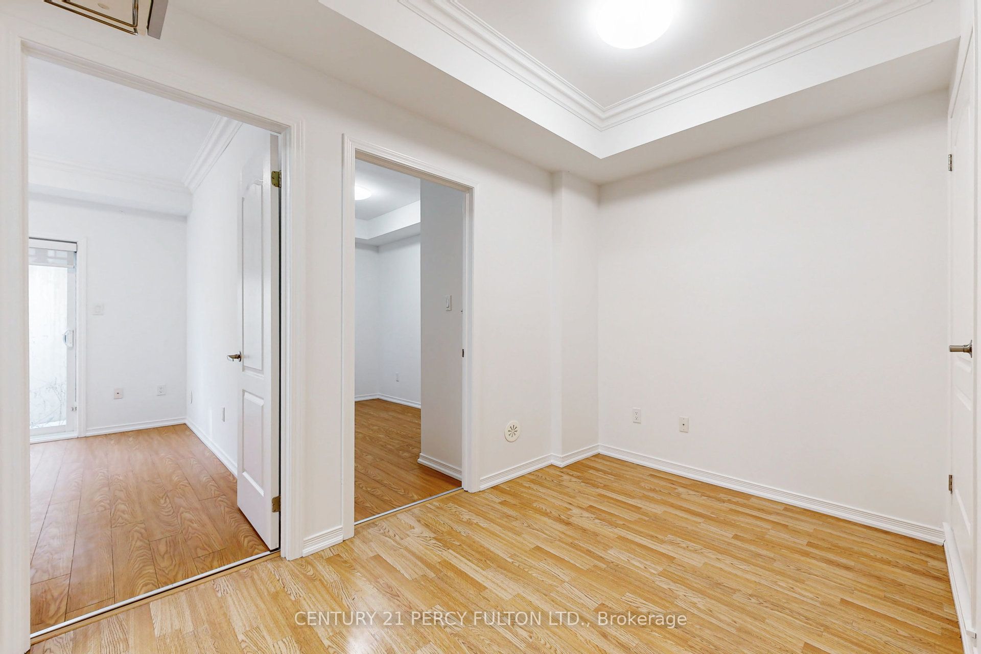 #118 - 19 Coneflower Crescent Property Photo 21