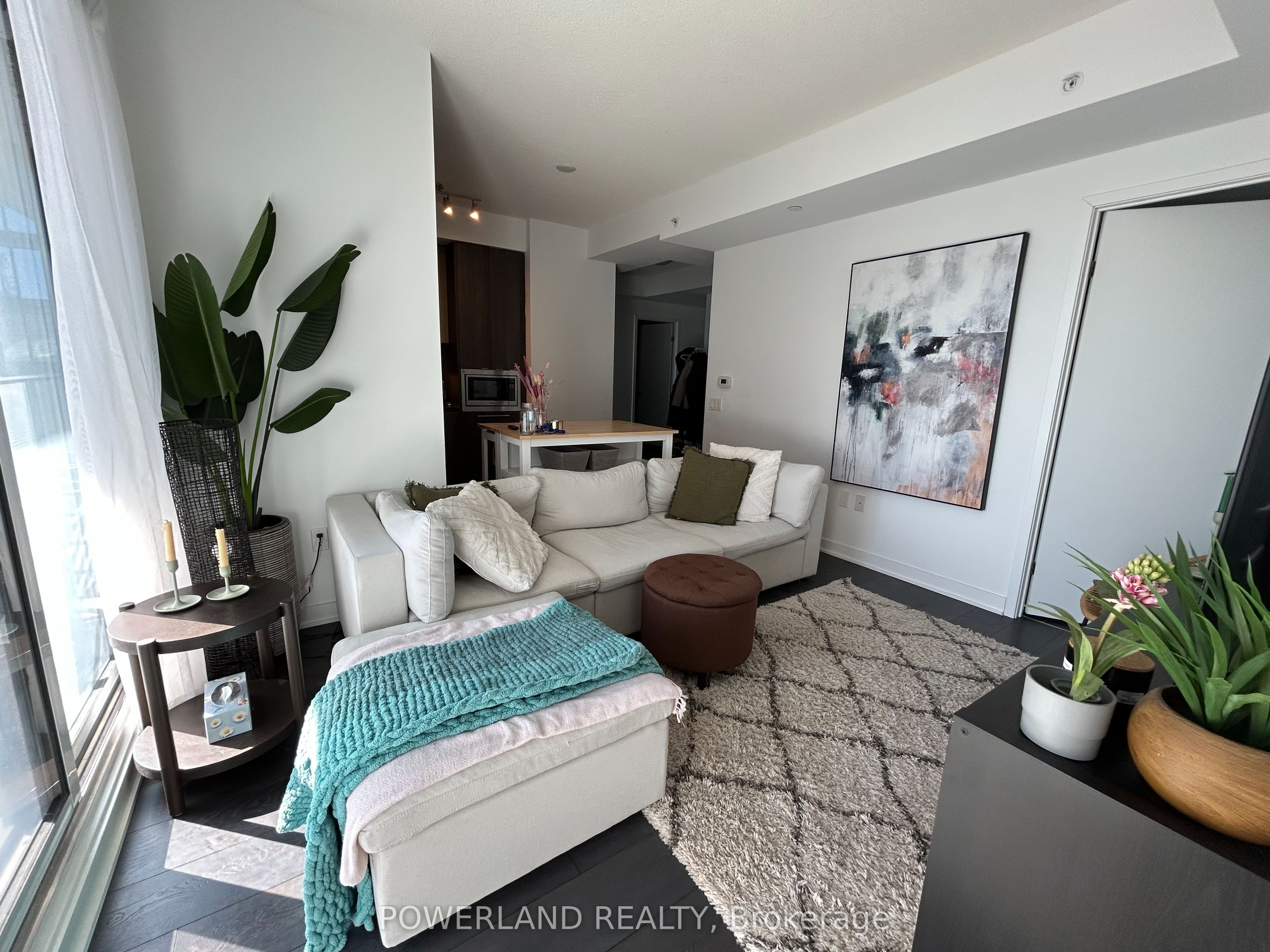 #4011 - 125 Blue Jays Way Property Photo 1