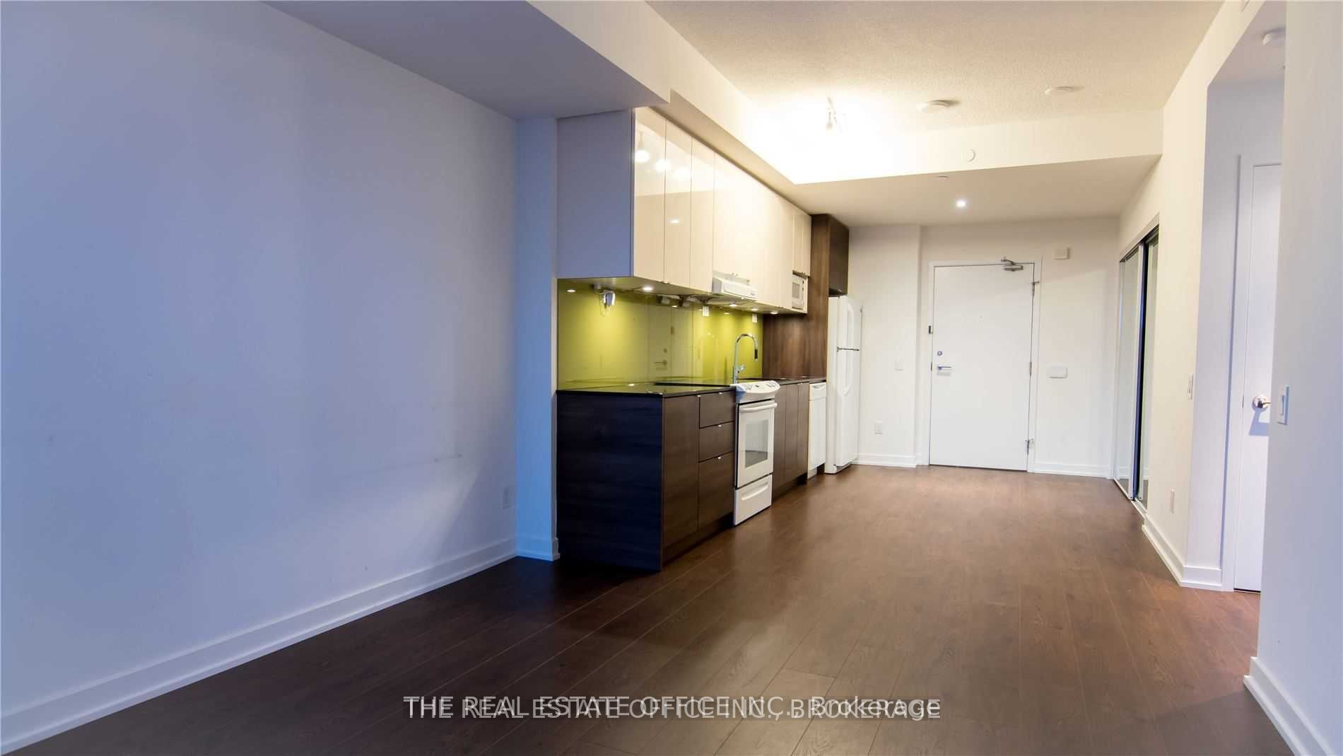 #1101 - 72 Esther Shiner Boulevard Property Photo 3