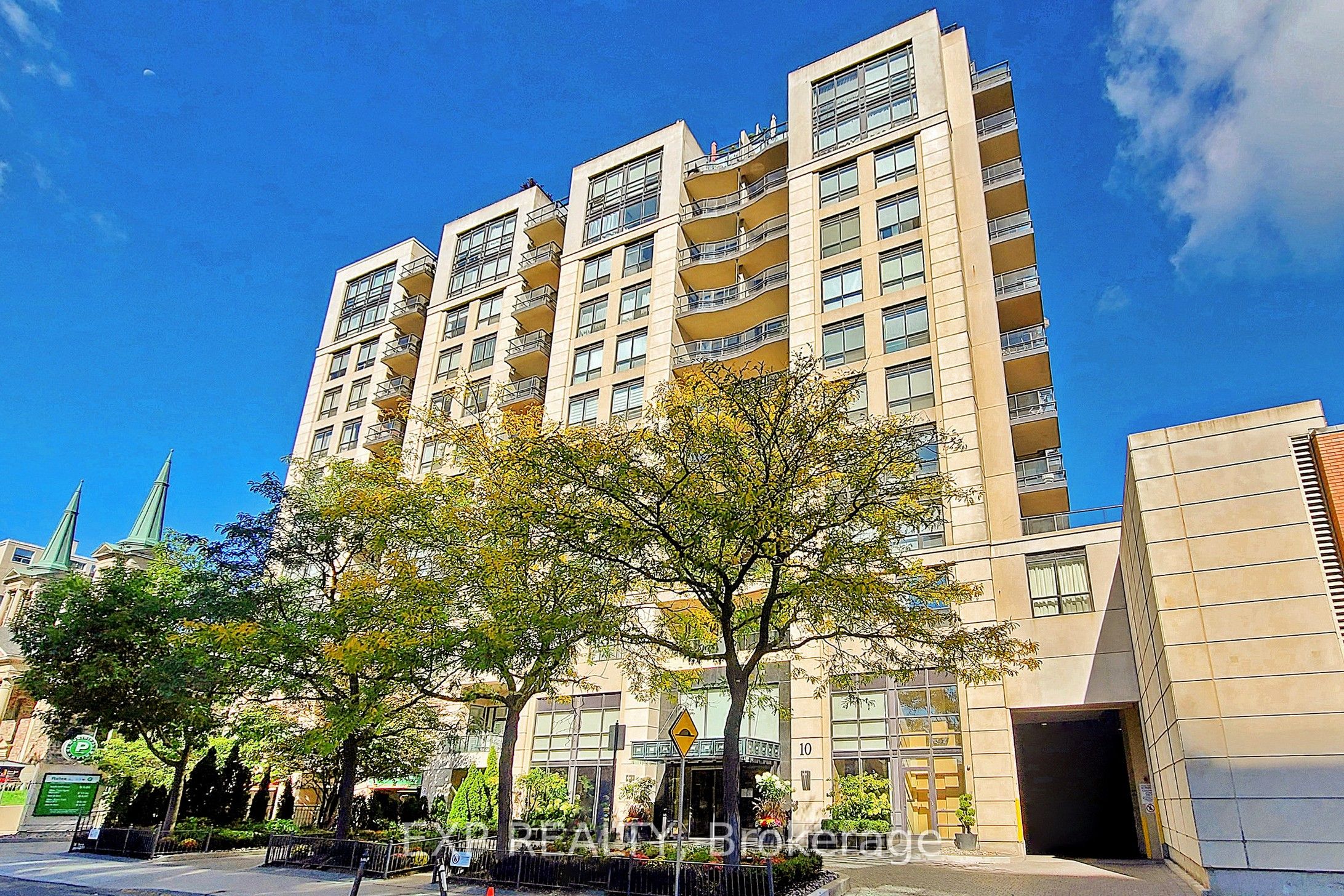 #618 - 10 Delisle Avenue Property Photo 1