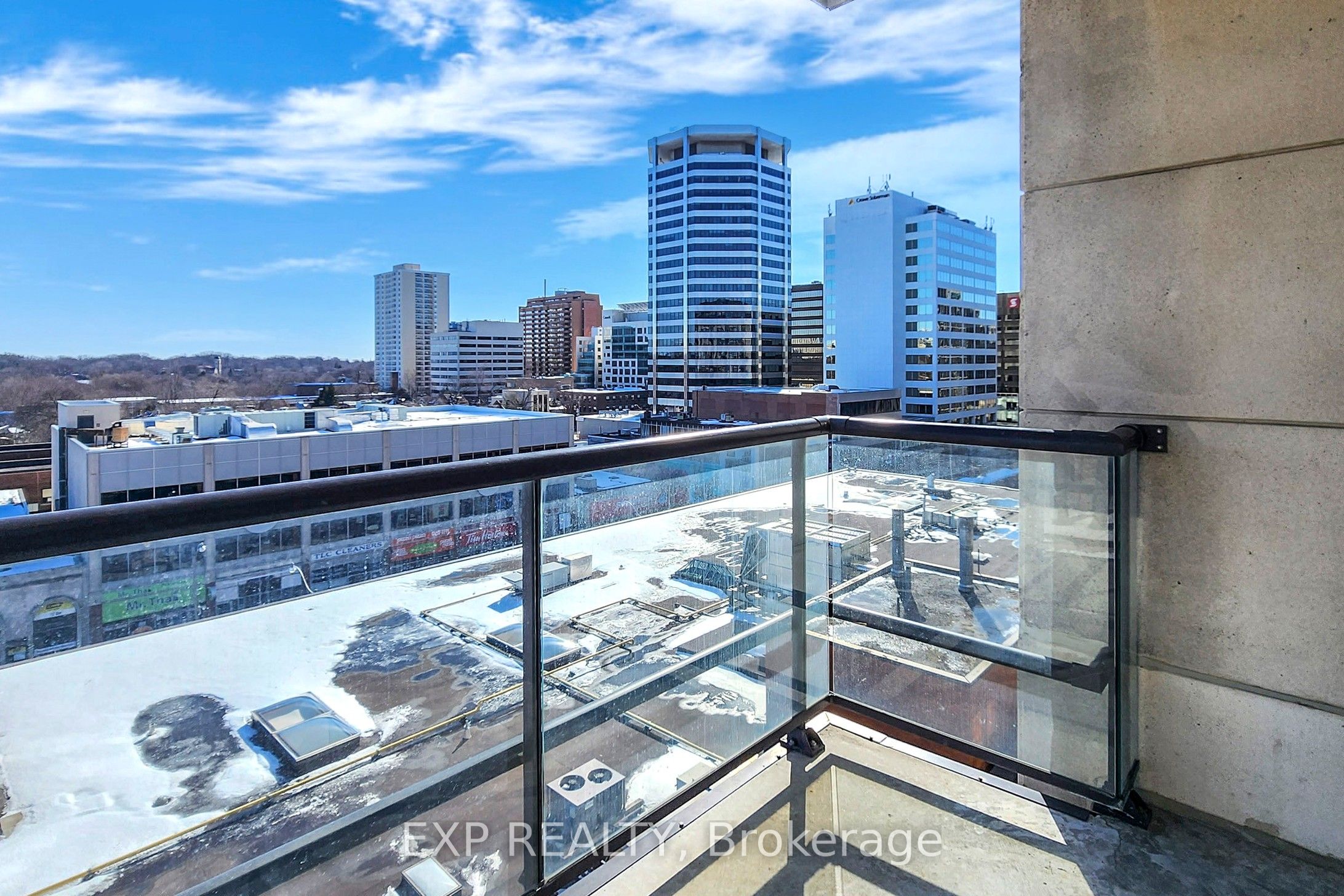 #618 - 10 Delisle Avenue Property Photo 21