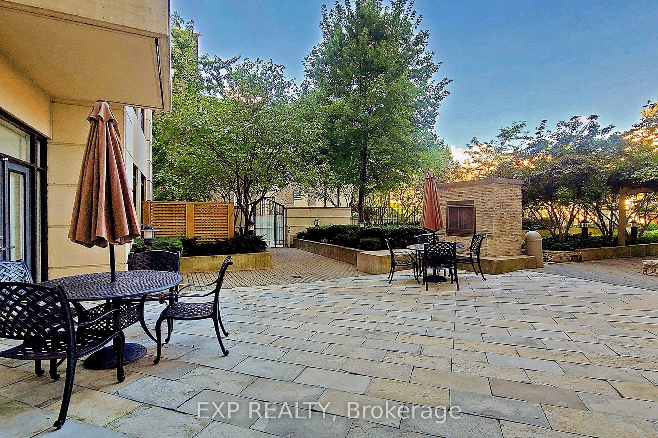 #618 - 10 Delisle Avenue Property Photo 24